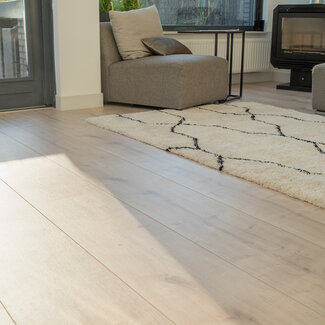 Floer Floer Landhuis Laminaat – Lichte Eik
