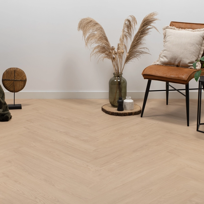 Floer Walvisgraat Laminaat – Humphrey Hazelbruin