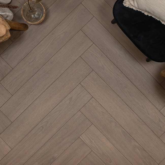 Floer Walvisgraat Laminaat – Ceto Cacaobruin