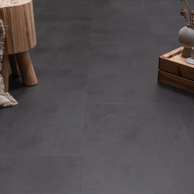 Floer Tegel Click PVC – Betonlook Zwart
