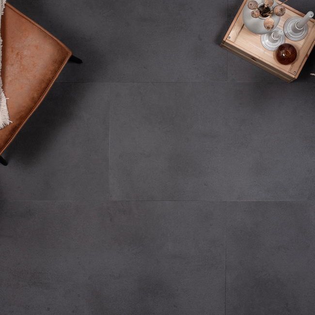 Floer Tegel Click PVC – Betonlook Zwart