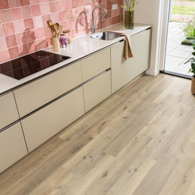 Ambiant Essenzo click SRC dark oak