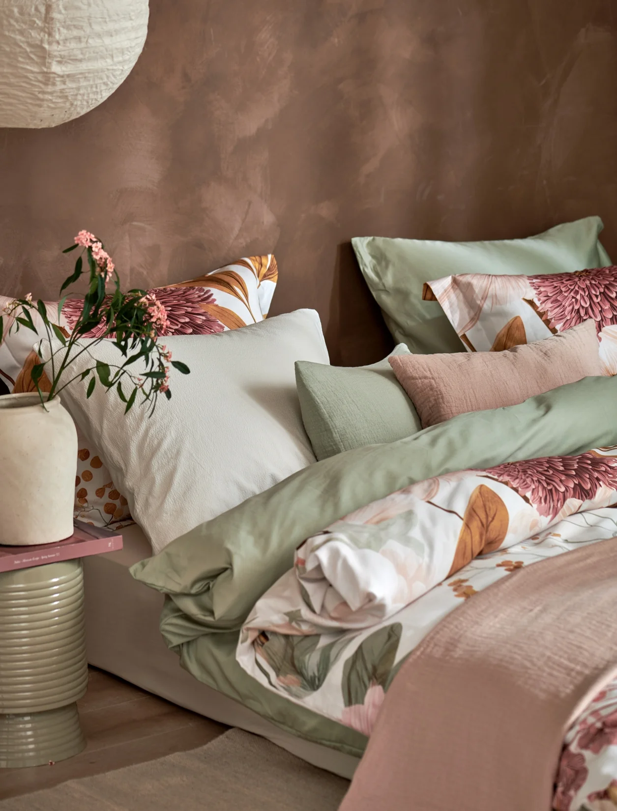 Waarom voelt een hotelbed altijd zachter?