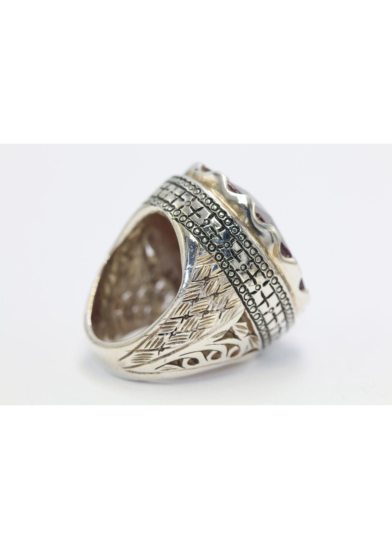 Anello in argento 925 con rubino naturale