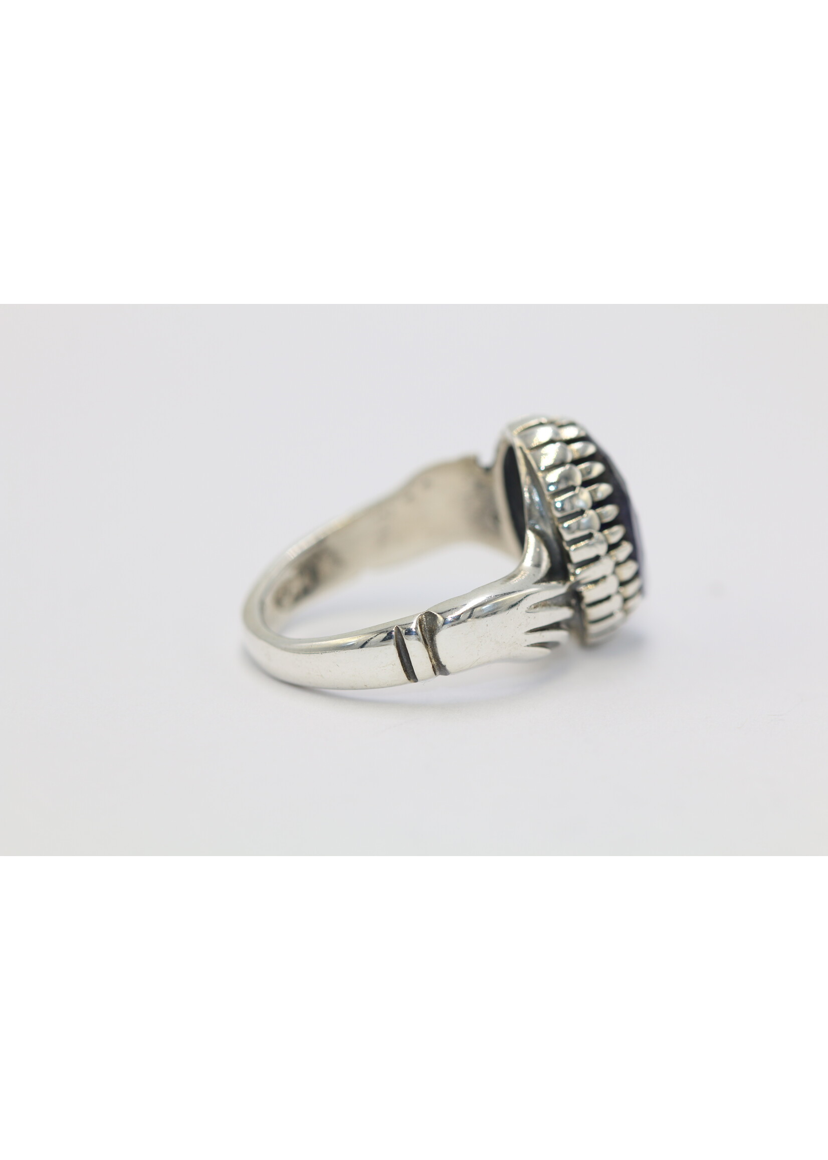 925 silver ring set with natural sapphire