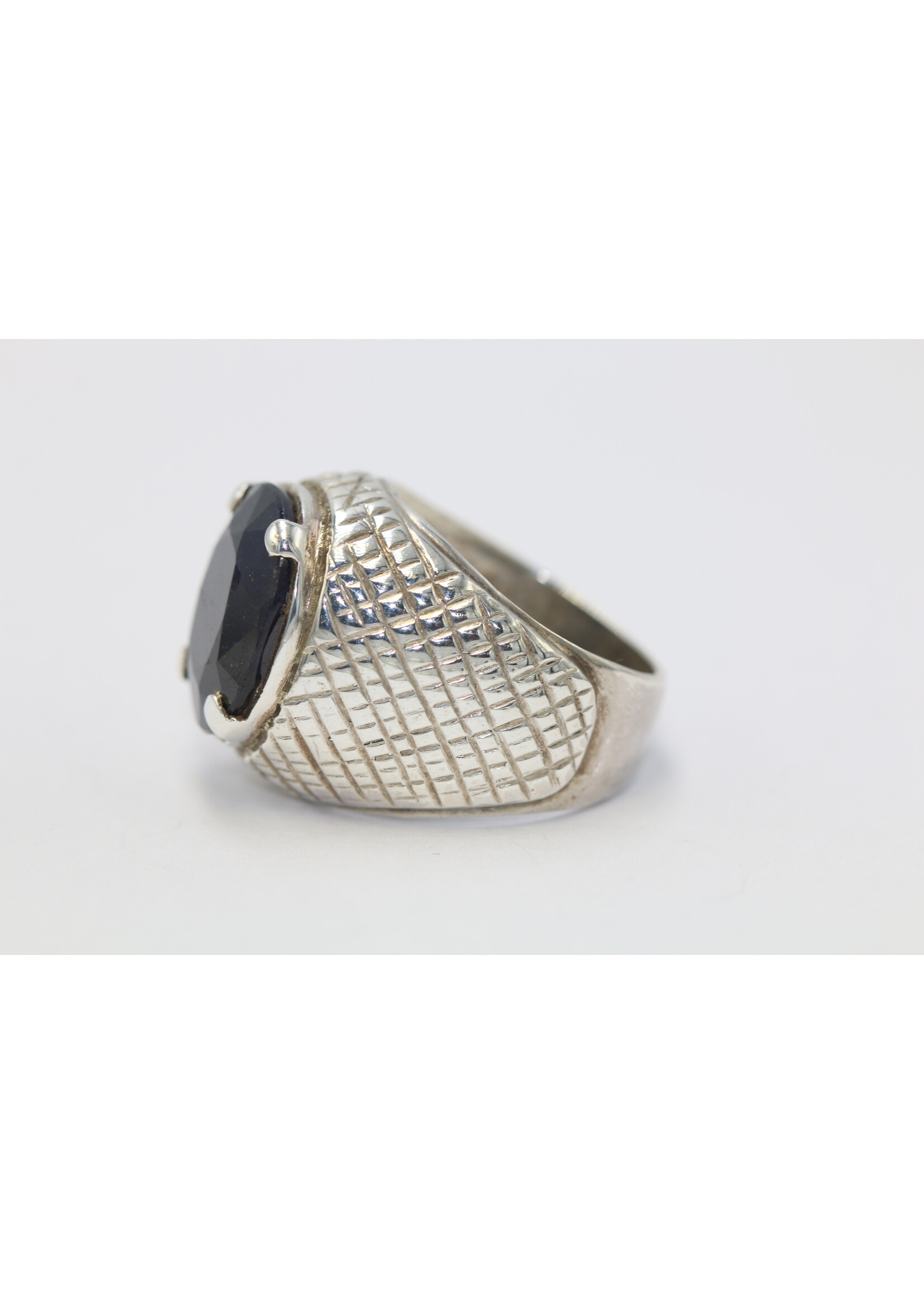 Anello in argento 925 con zaffiro naturale