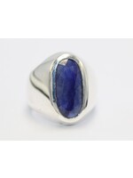 Ring with Sapphire