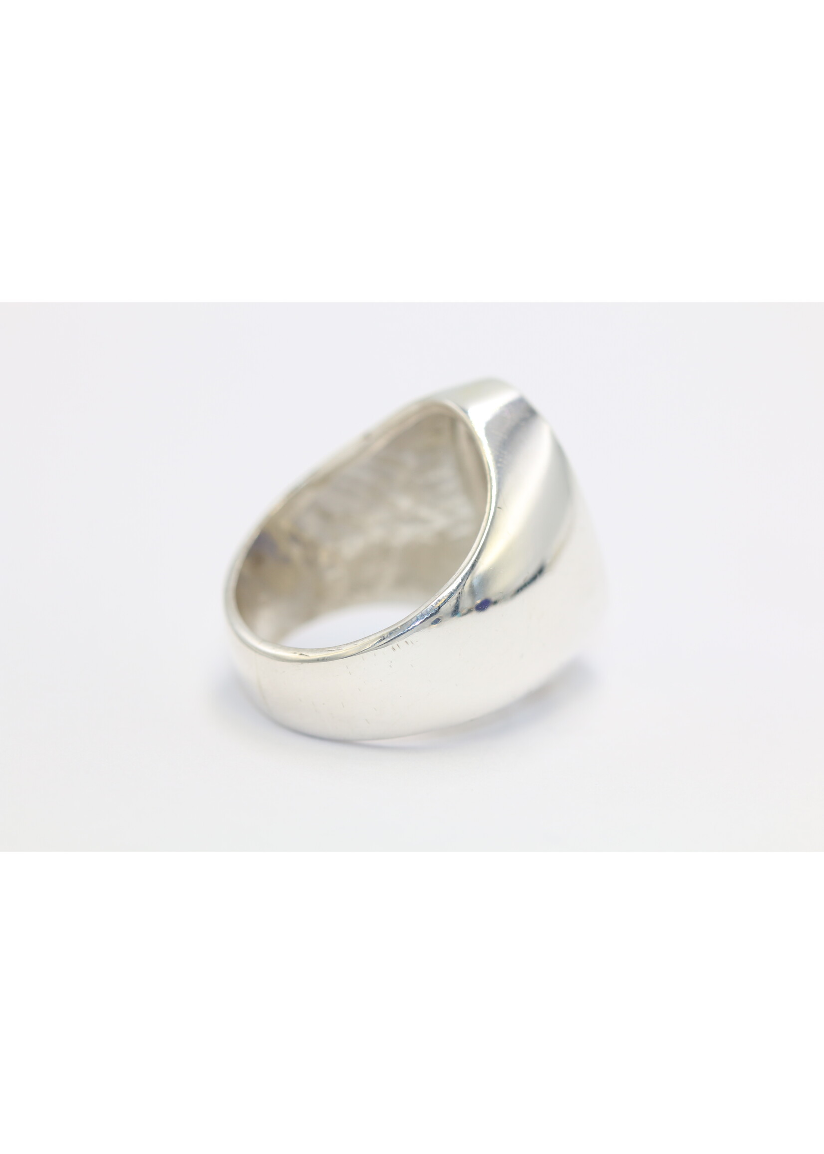 Bague en argent 925 sertie d'un Saphir naturel