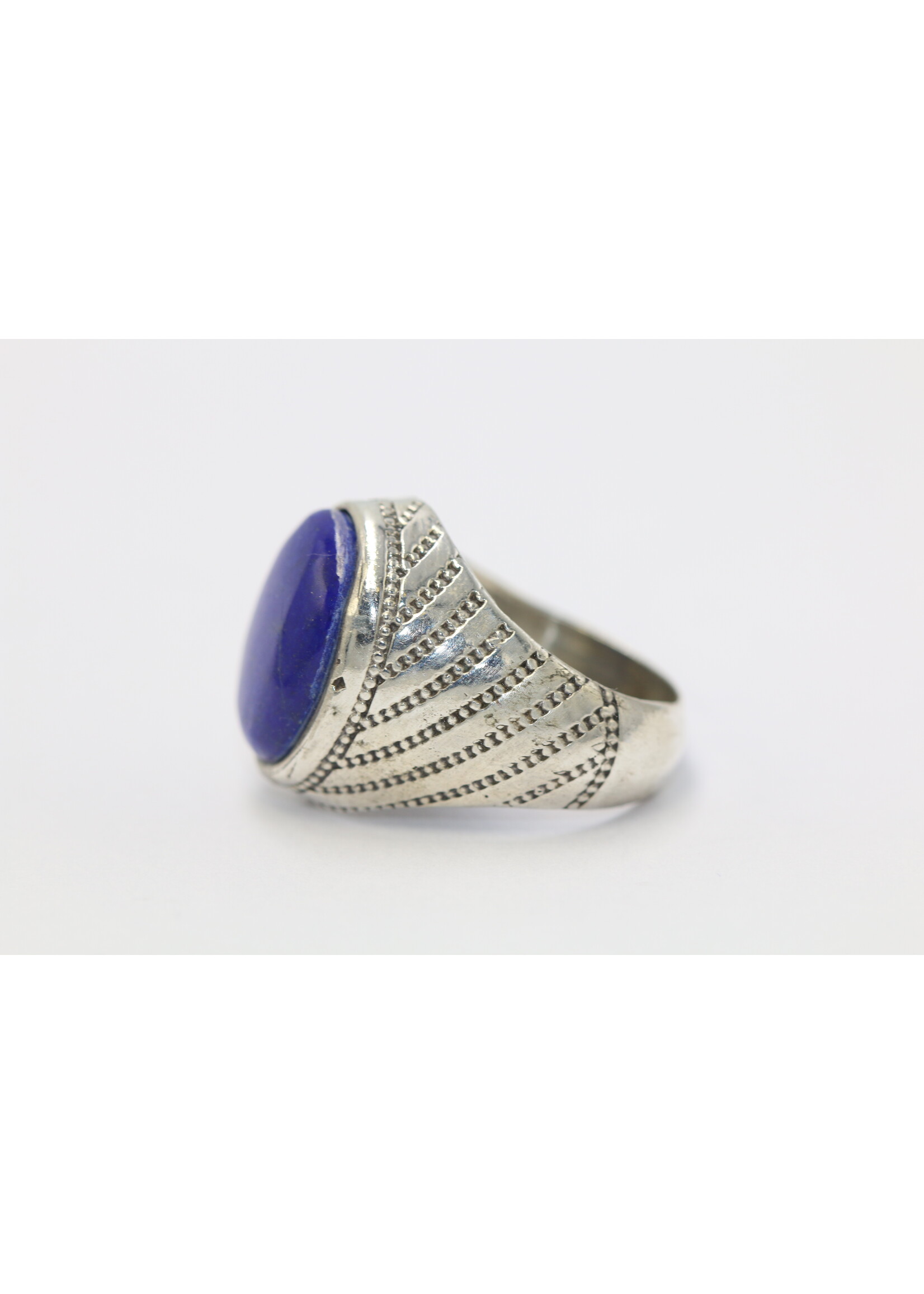Bague en argent 925 sertie de Lapis lazuli naturel