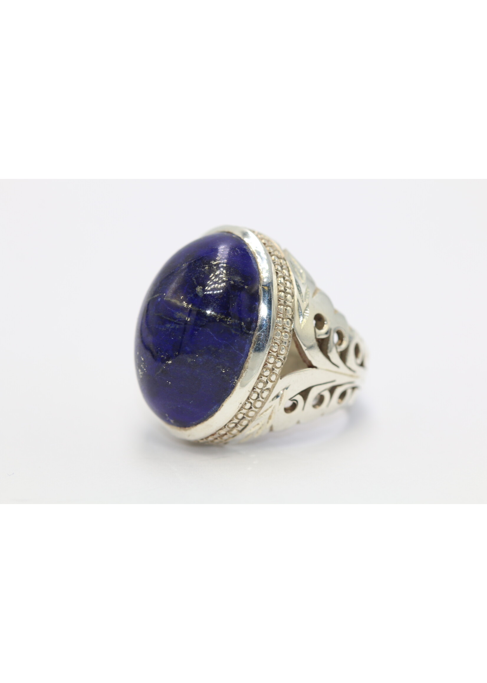Bague en argent 925 sertie de Lapis lazuli naturel