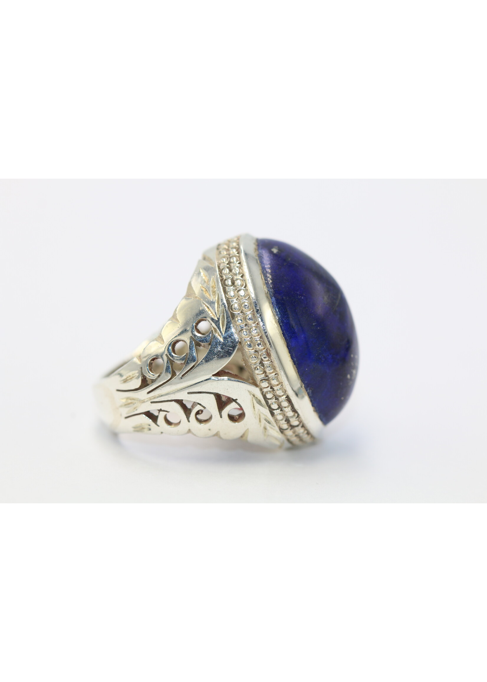 925 silver ring set with natural Lapis lazuli