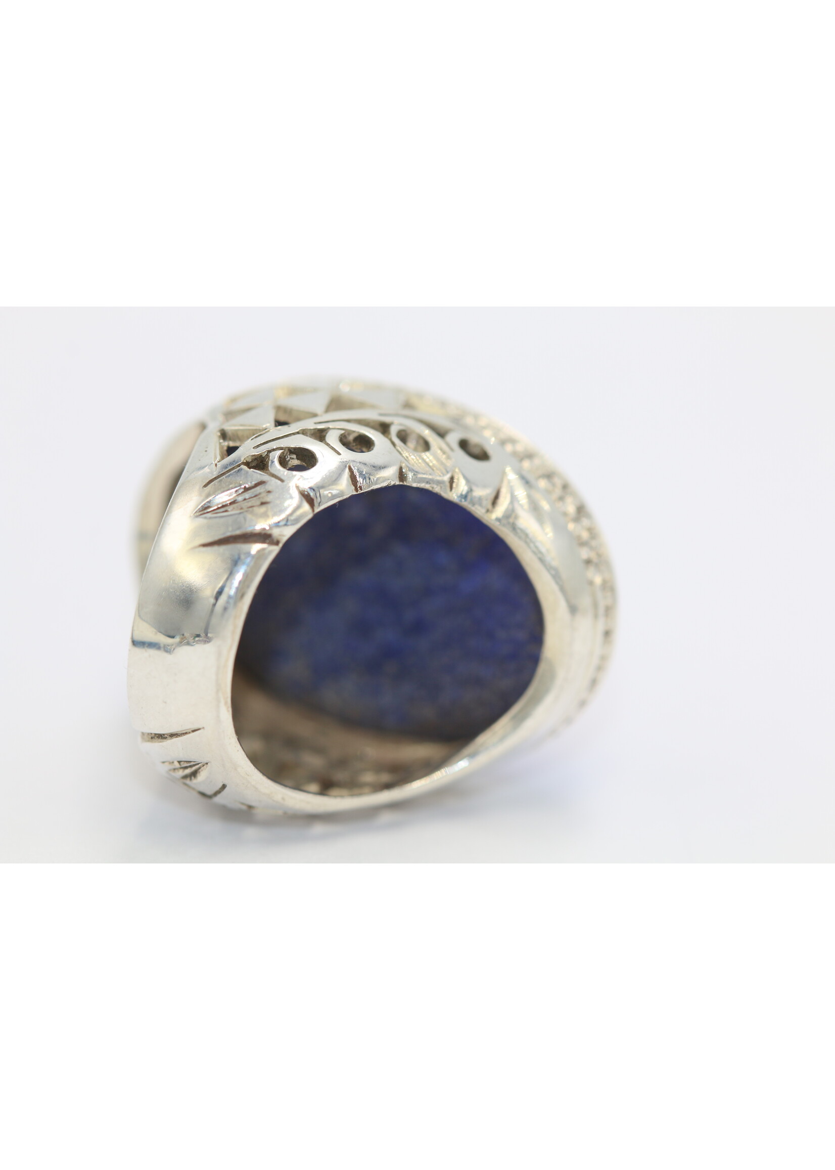 925 silver ring set with natural Lapis lazuli