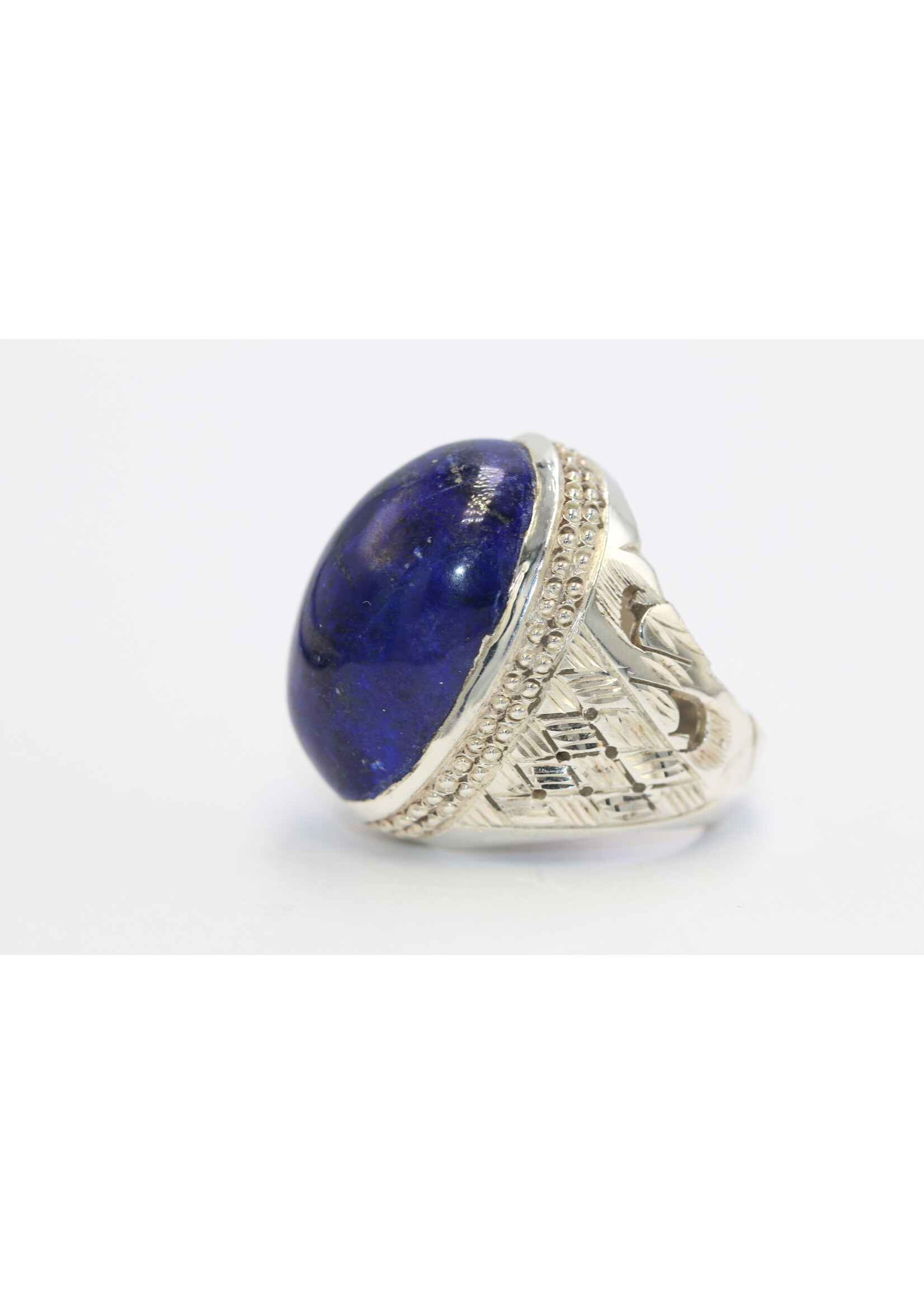 925 silver ring set with natural Lapis lazuli