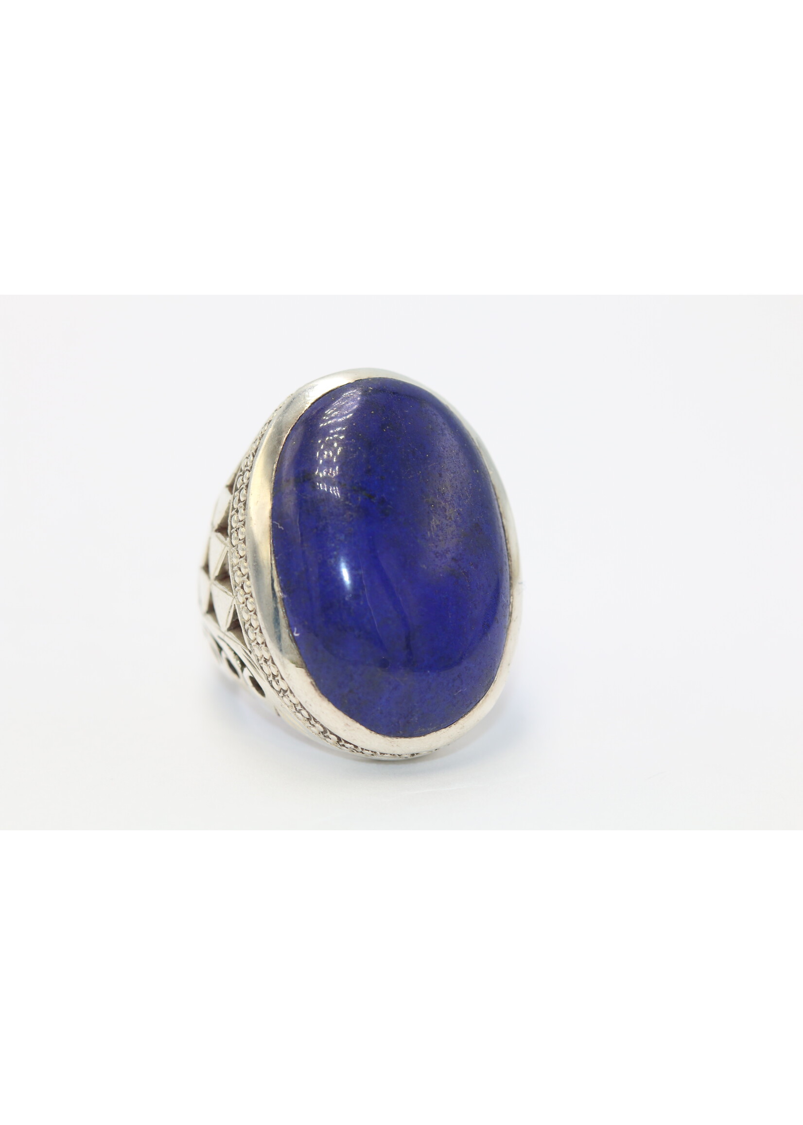925 silver ring set with natural Lapis lazuli