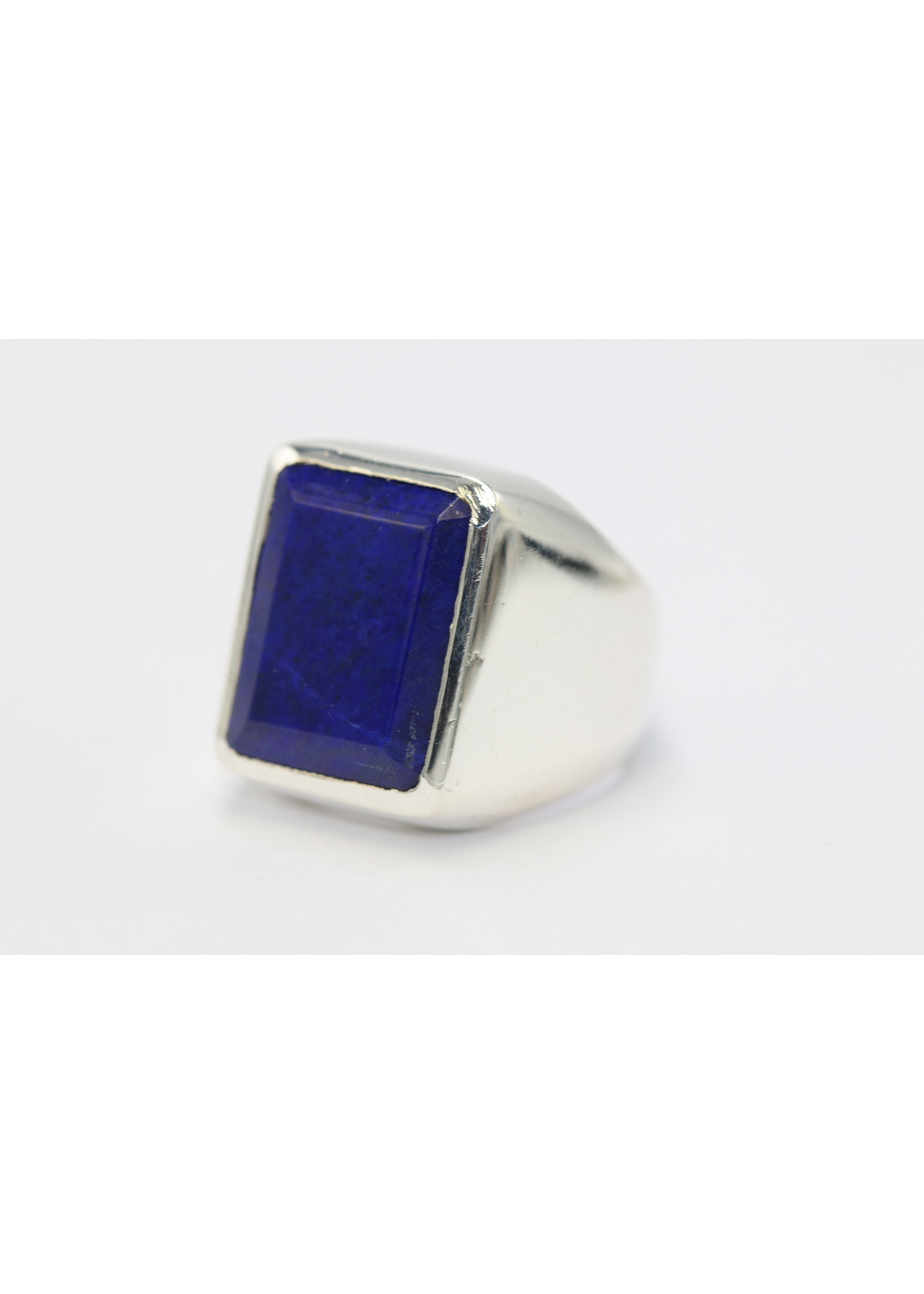 925 silver ring set with natural Lapis lazuli