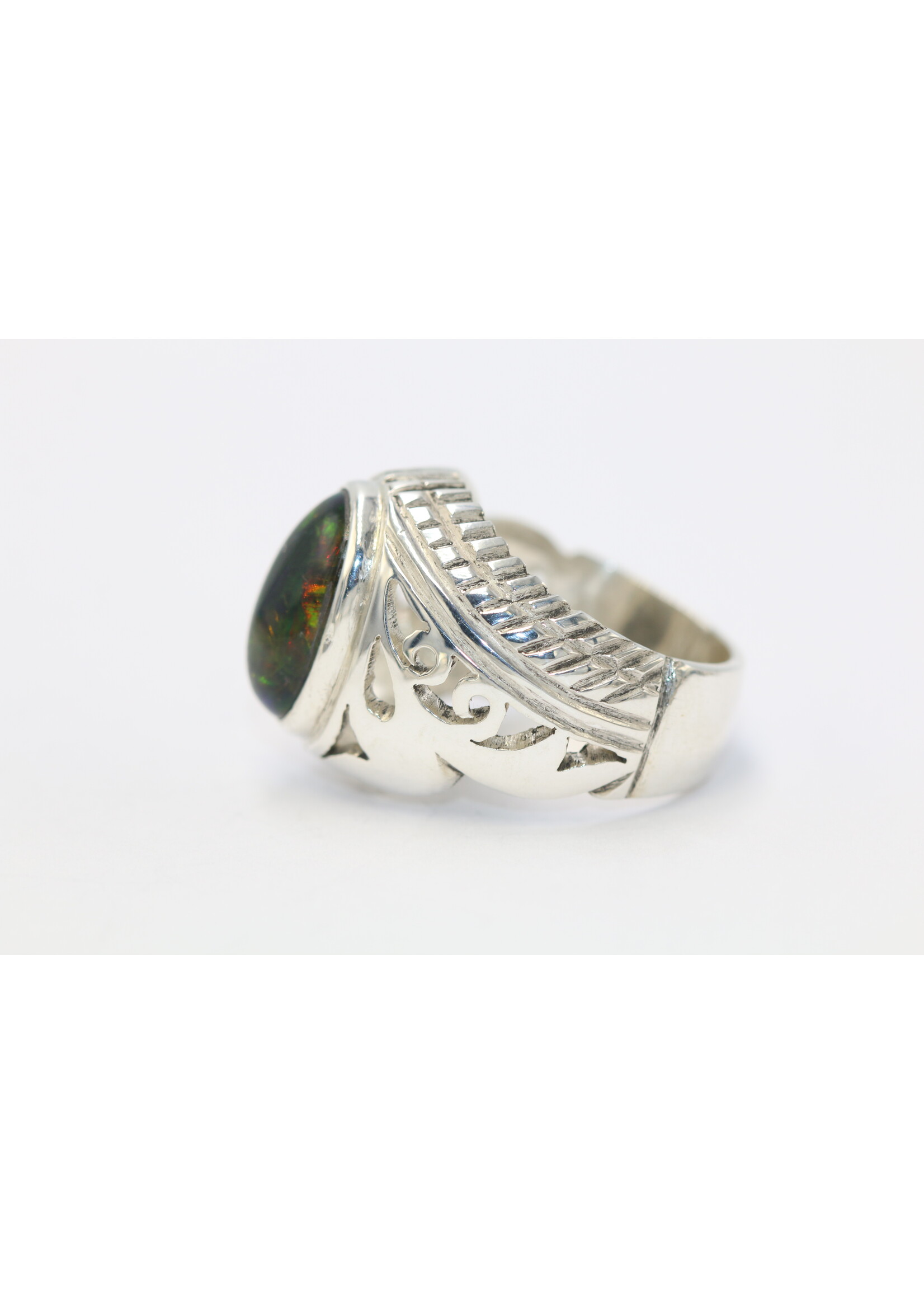 Anello in argento 925 con opale nero naturale