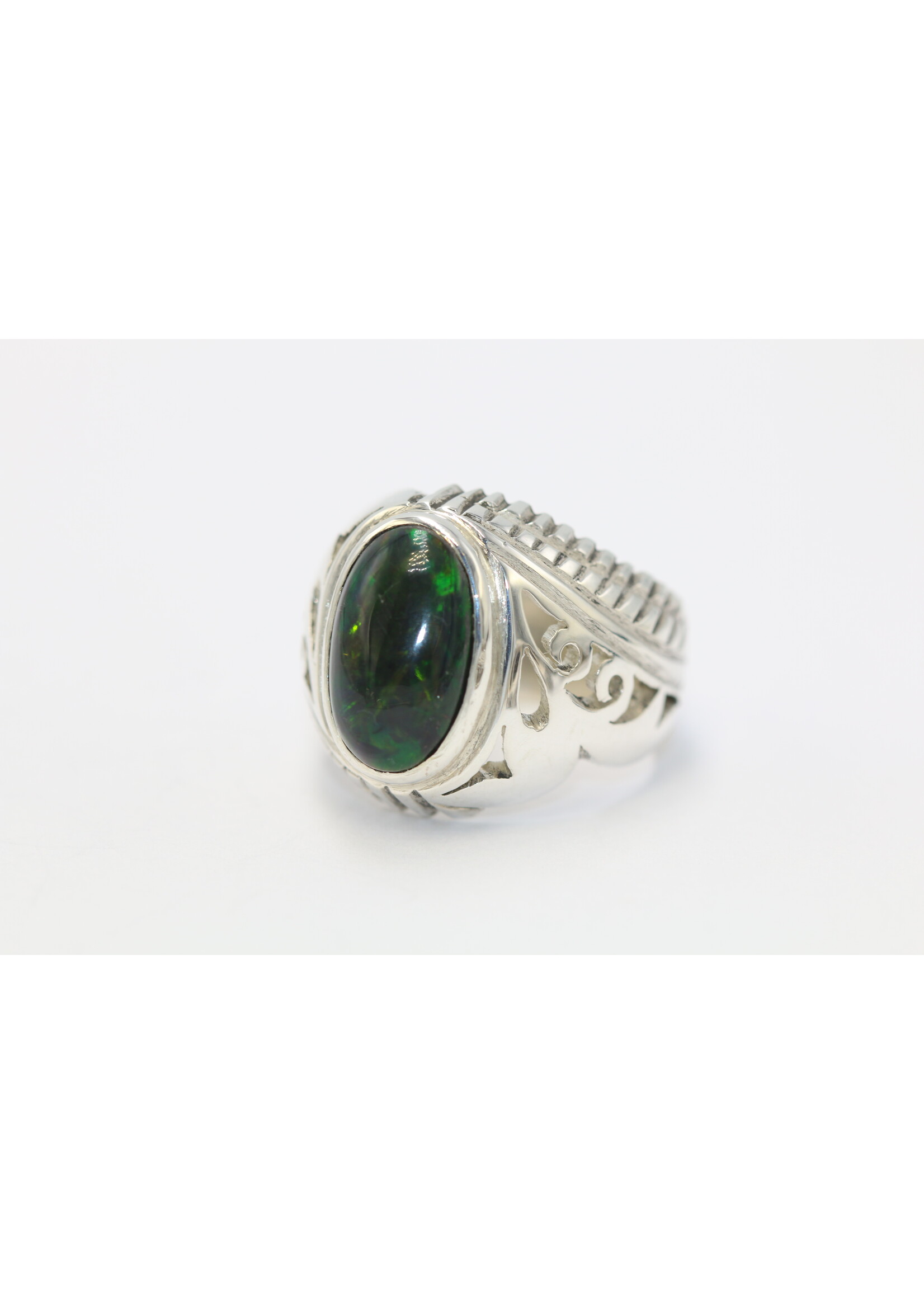 Anello in argento 925 con opale nero naturale