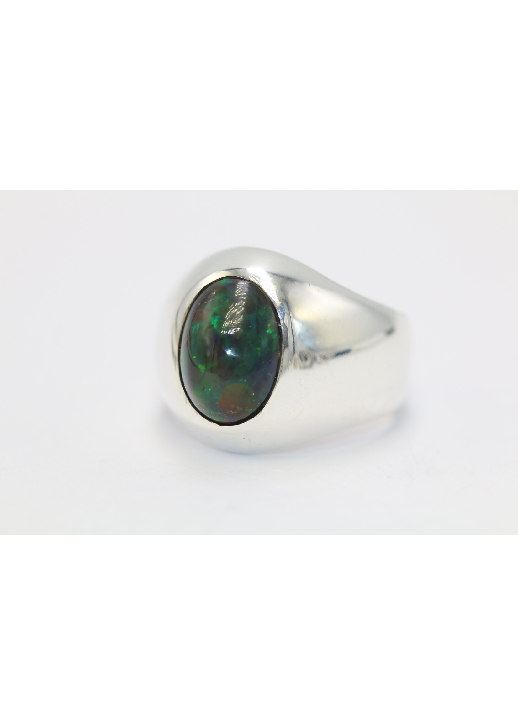 Bague en argent 925 sertie d'opale noire naturelle