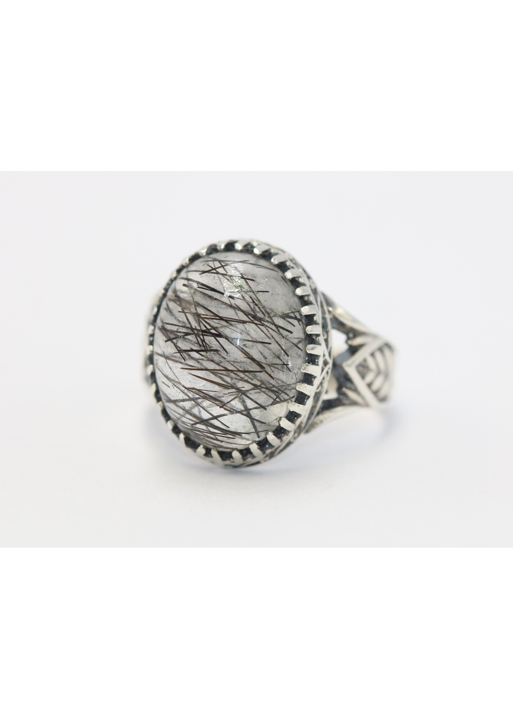 Bague en argent 925 sertie de quartz rutilé naturel