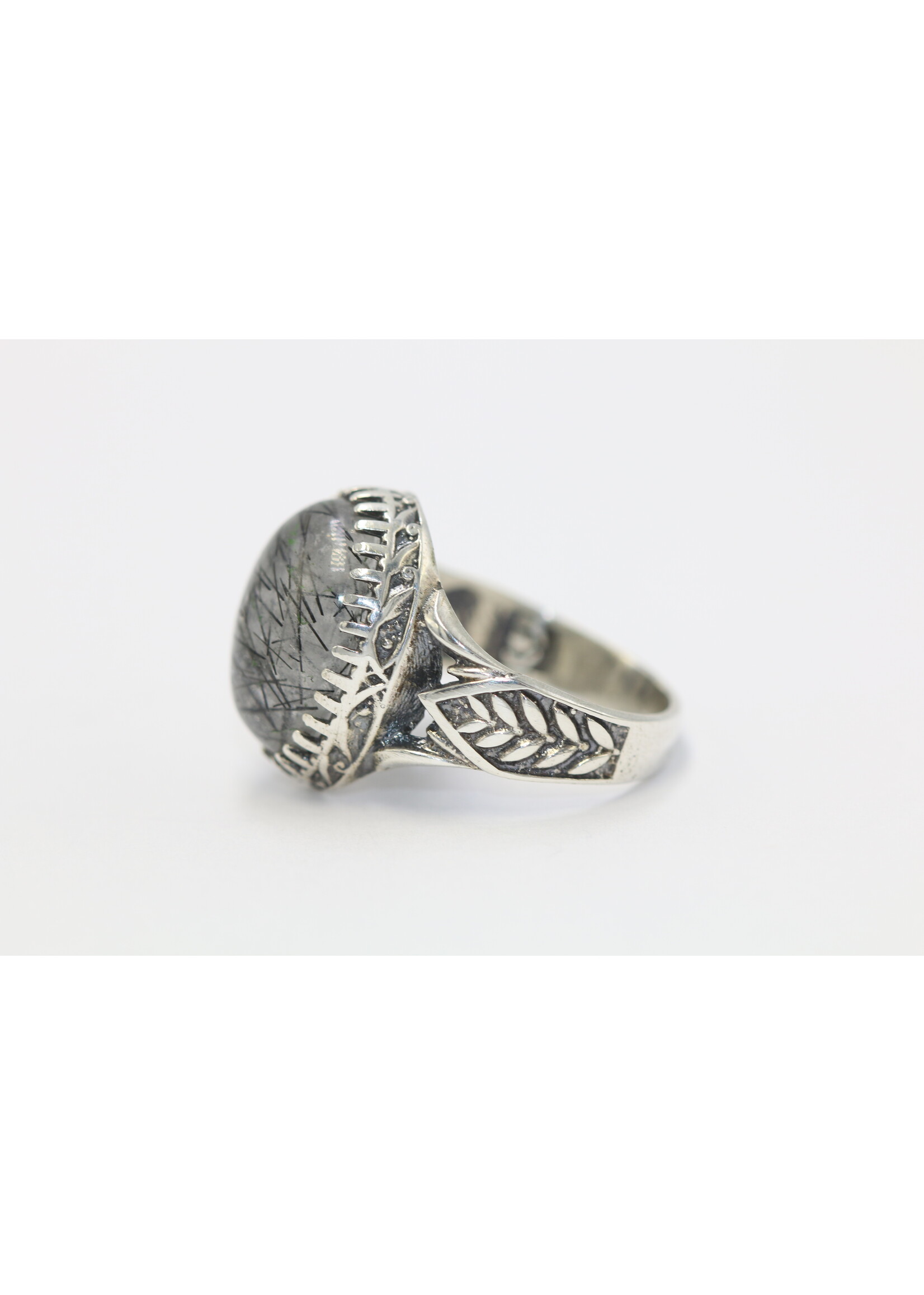 925 silver ring set with natural Rutilated Quartz
