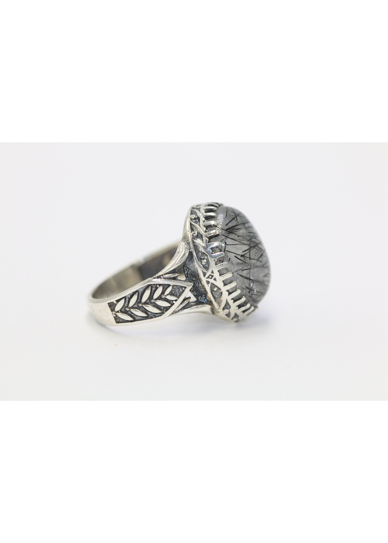 Bague en argent 925 sertie de quartz rutilé naturel