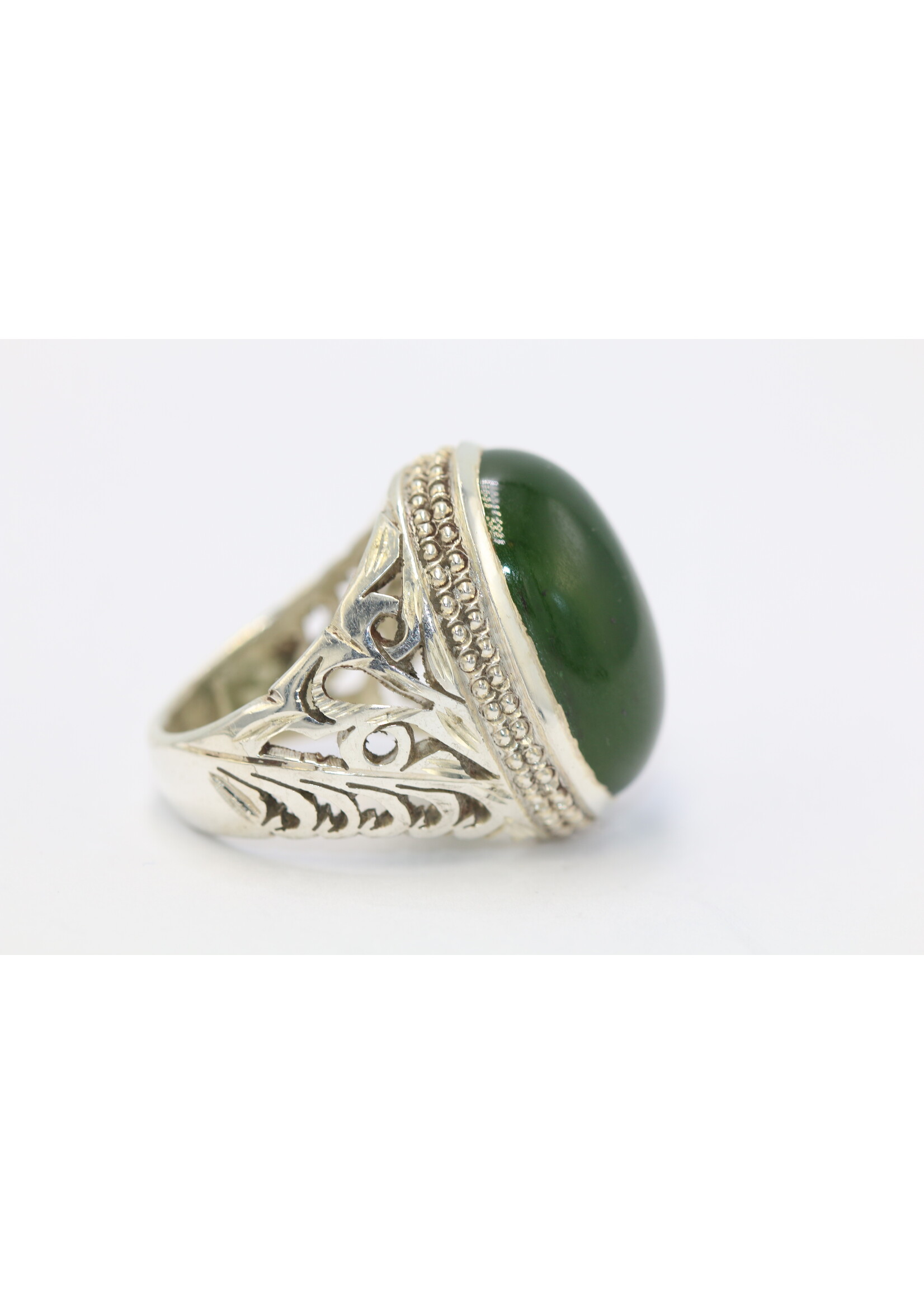 Anello in argento 925 con giada naturale