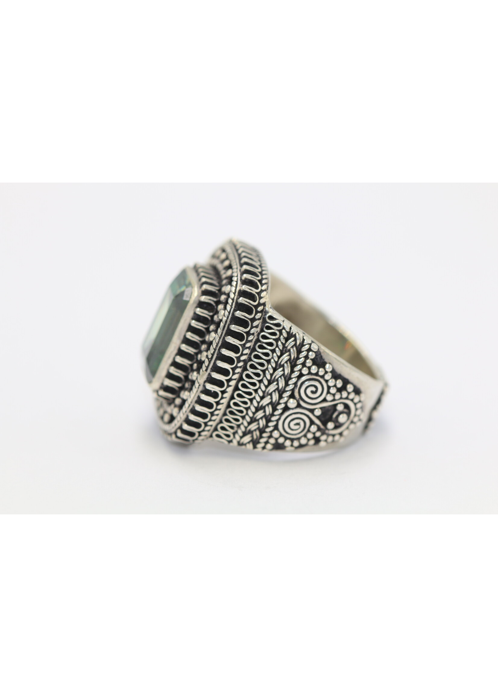 925 silver ring set with natural moissanite