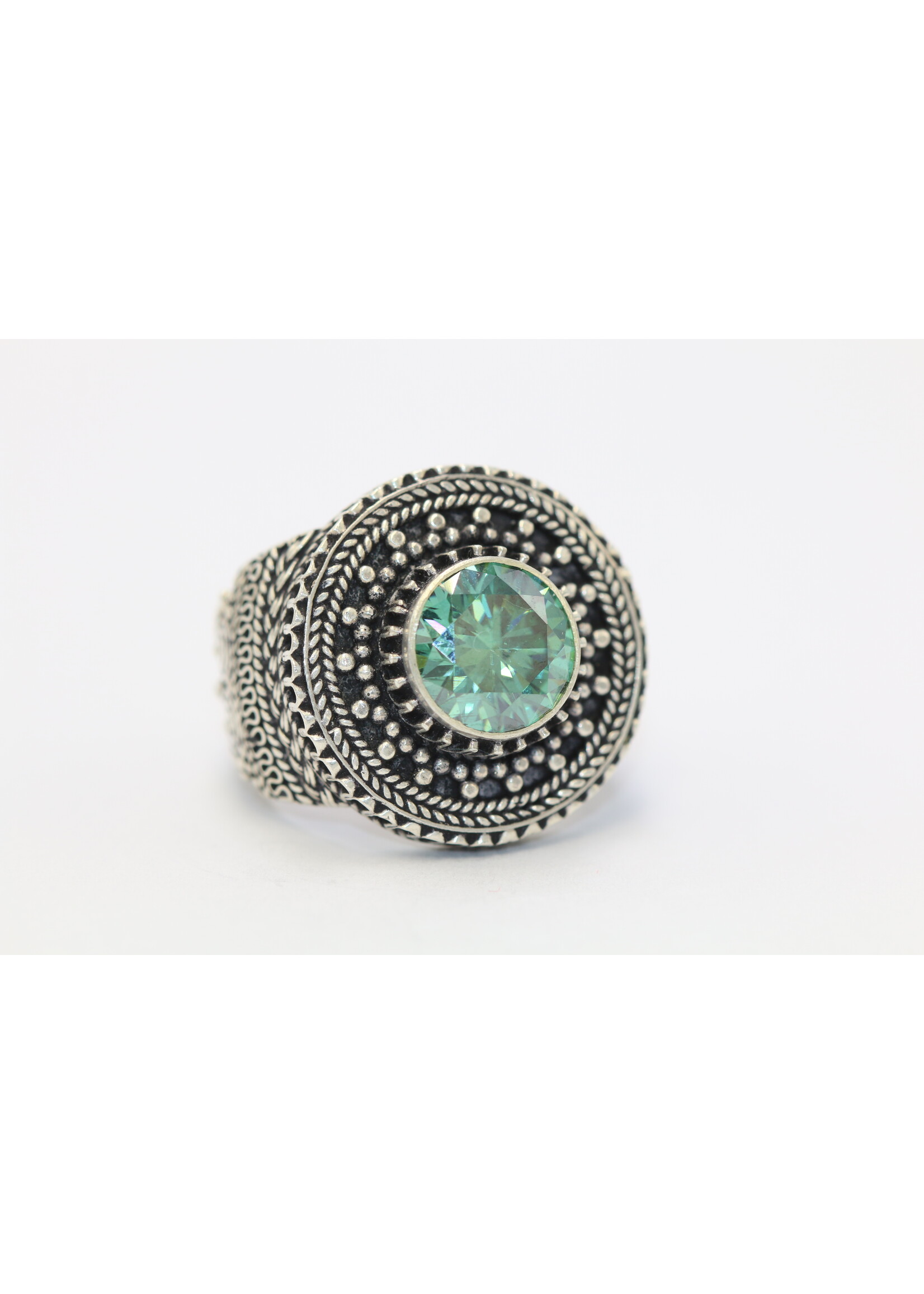 Anello in argento 925 con moissanite naturale