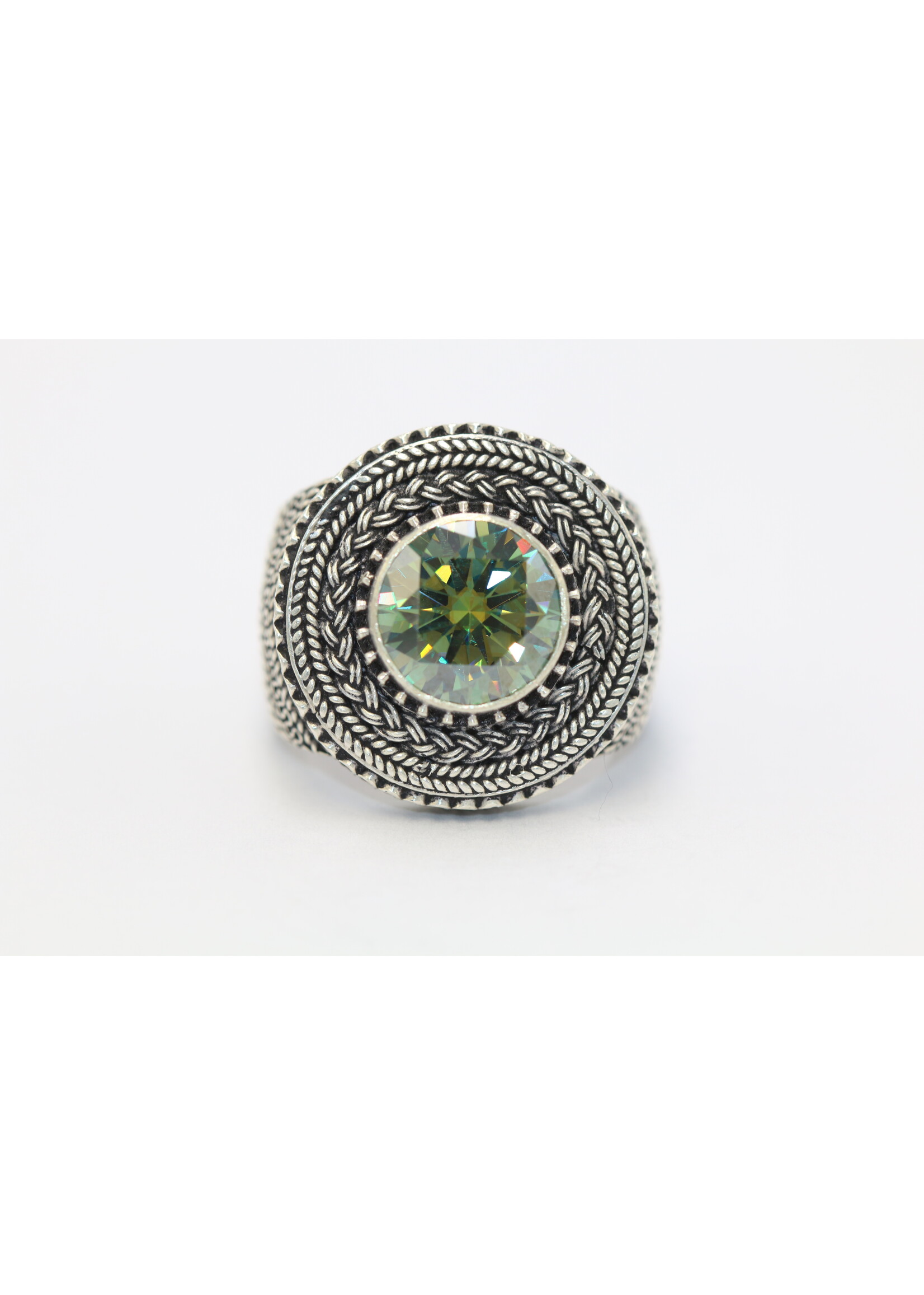 925 silver ring set with natural moissanite
