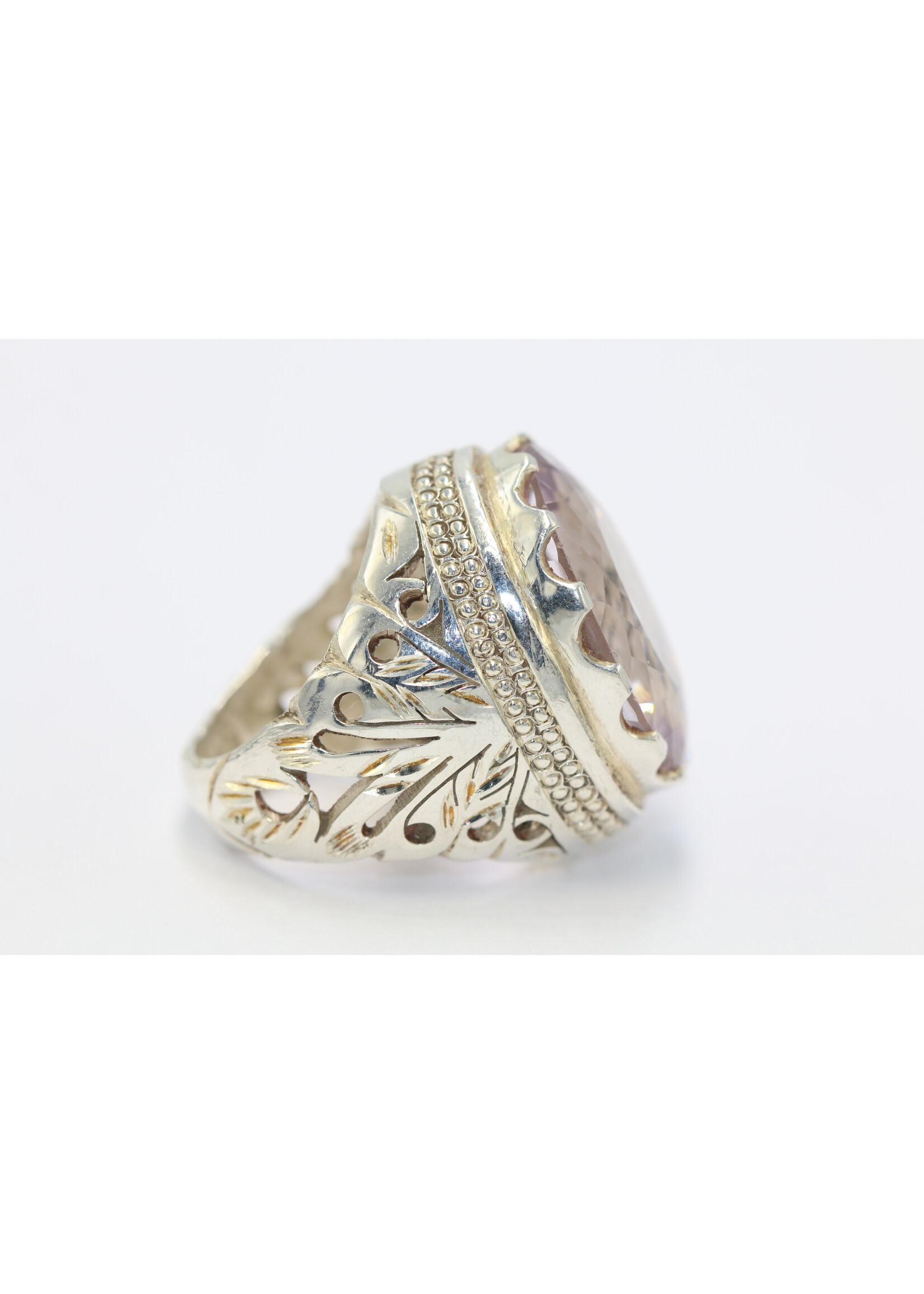 Bague en argent 925 sertie d'Améthyste naturelle