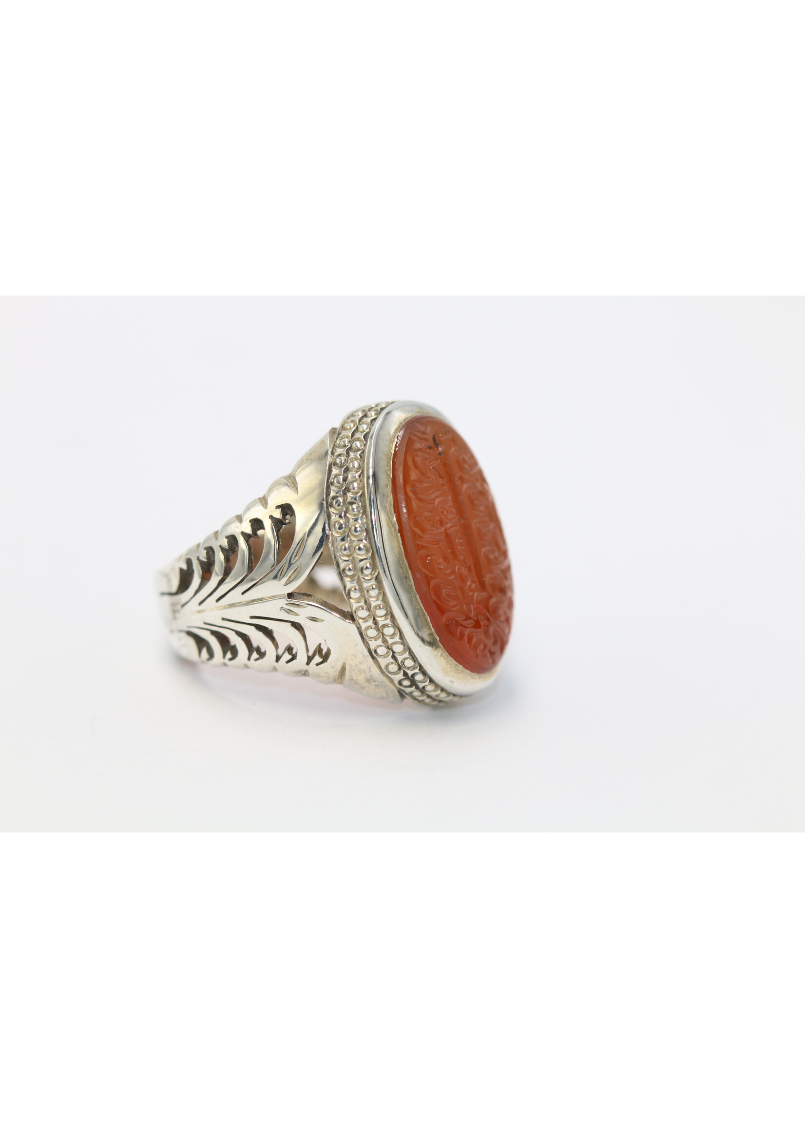 Bague en argent 925 sertie de cornaline naturelle