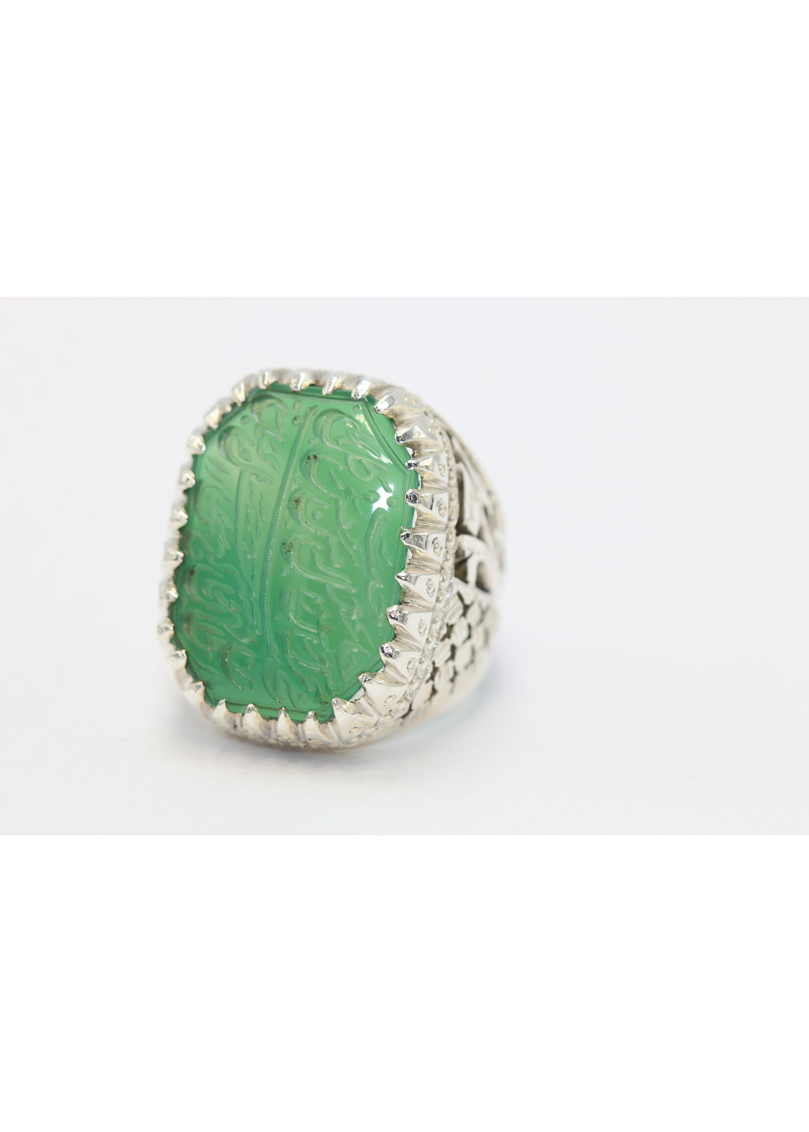 Bague en argent 925 sertie de cornaline verte naturelle