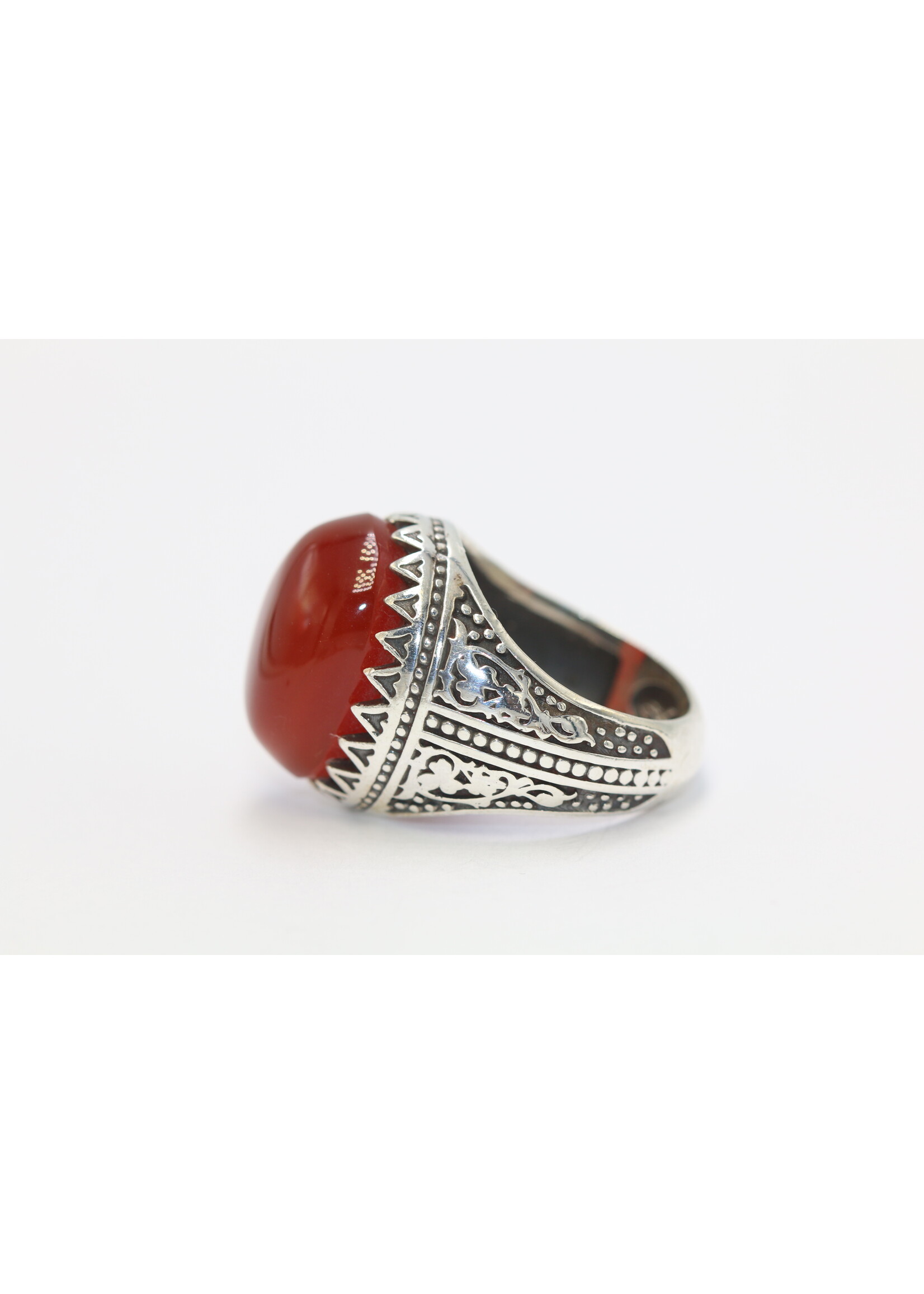 Anello in argento 925 con corniola naturale