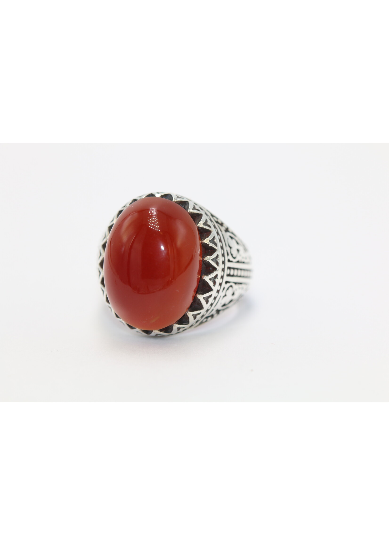 Anello in argento 925 con corniola naturale