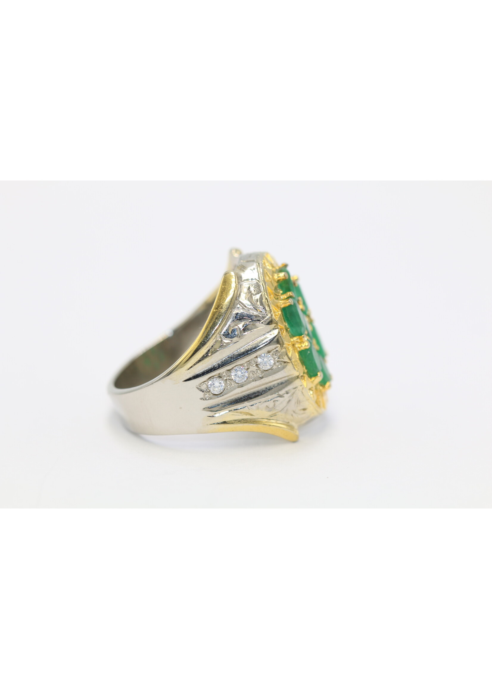 Bague en argent 925 sertie d'une émeraude naturelle
