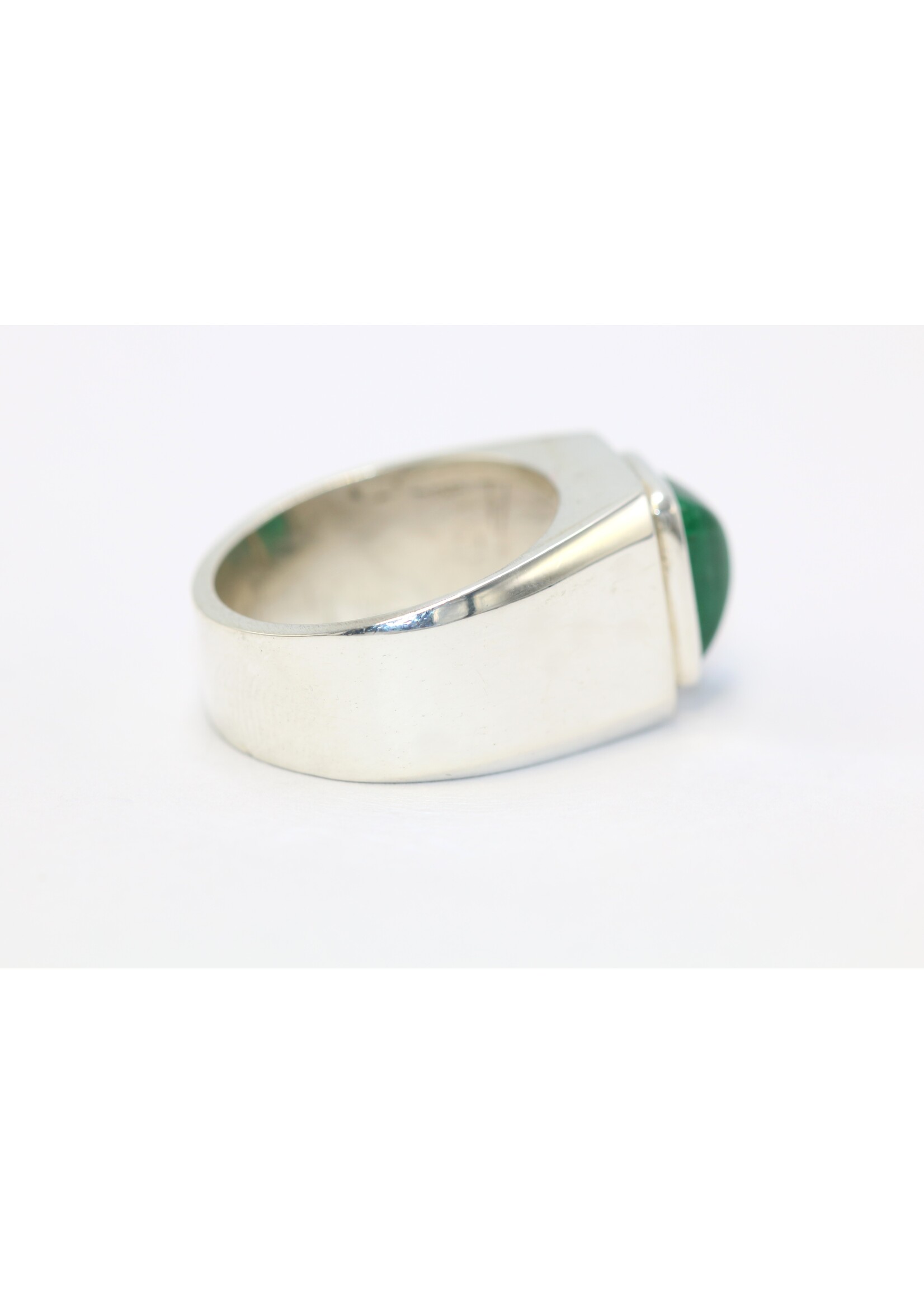 925 silver ring set with natural emerald