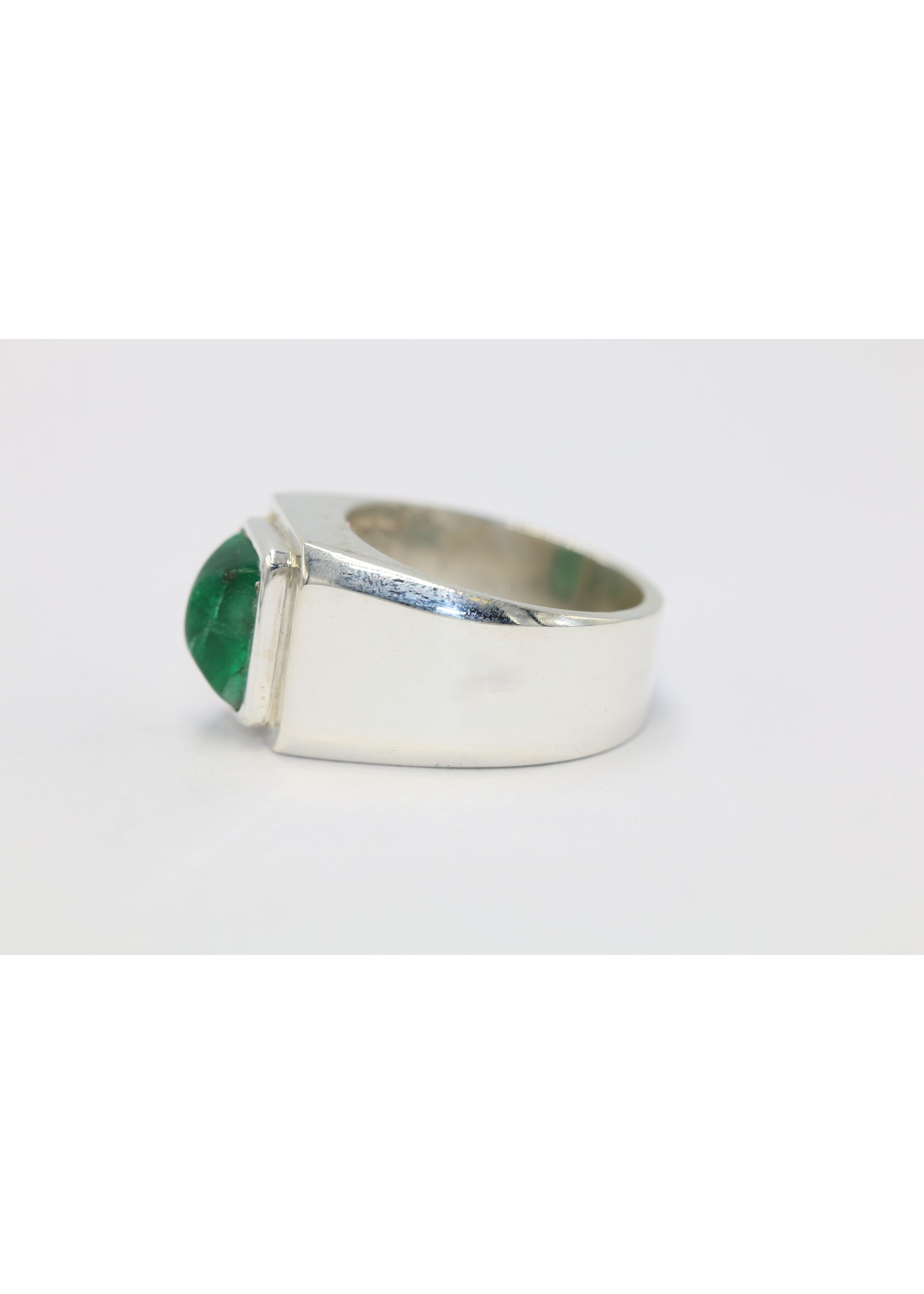 925 zilver ring bezet met natuurlijke smaragd