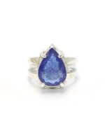 Ring with Tanzanite