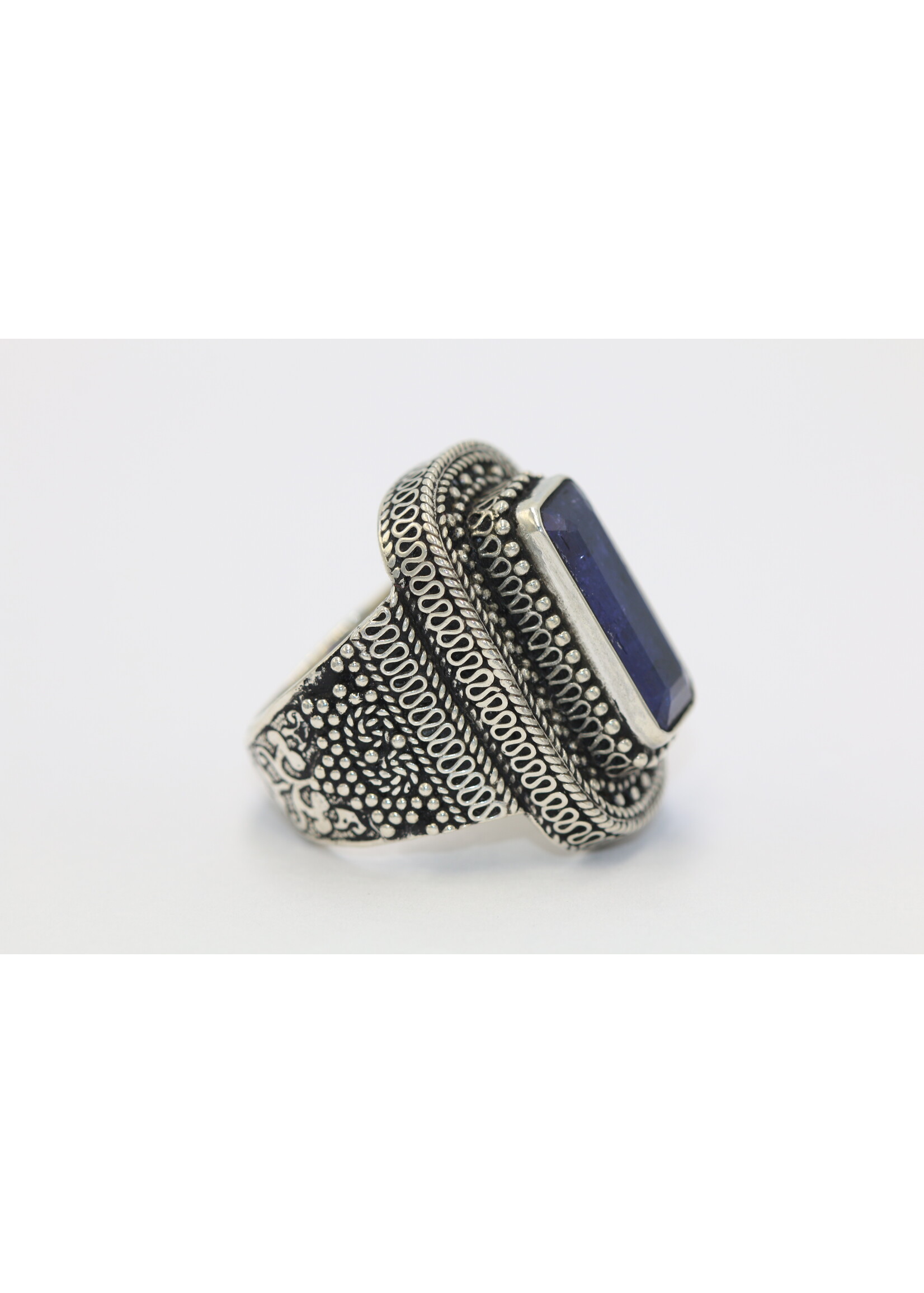 925 zilver ring bezet met natuurlijke Tanzaniet