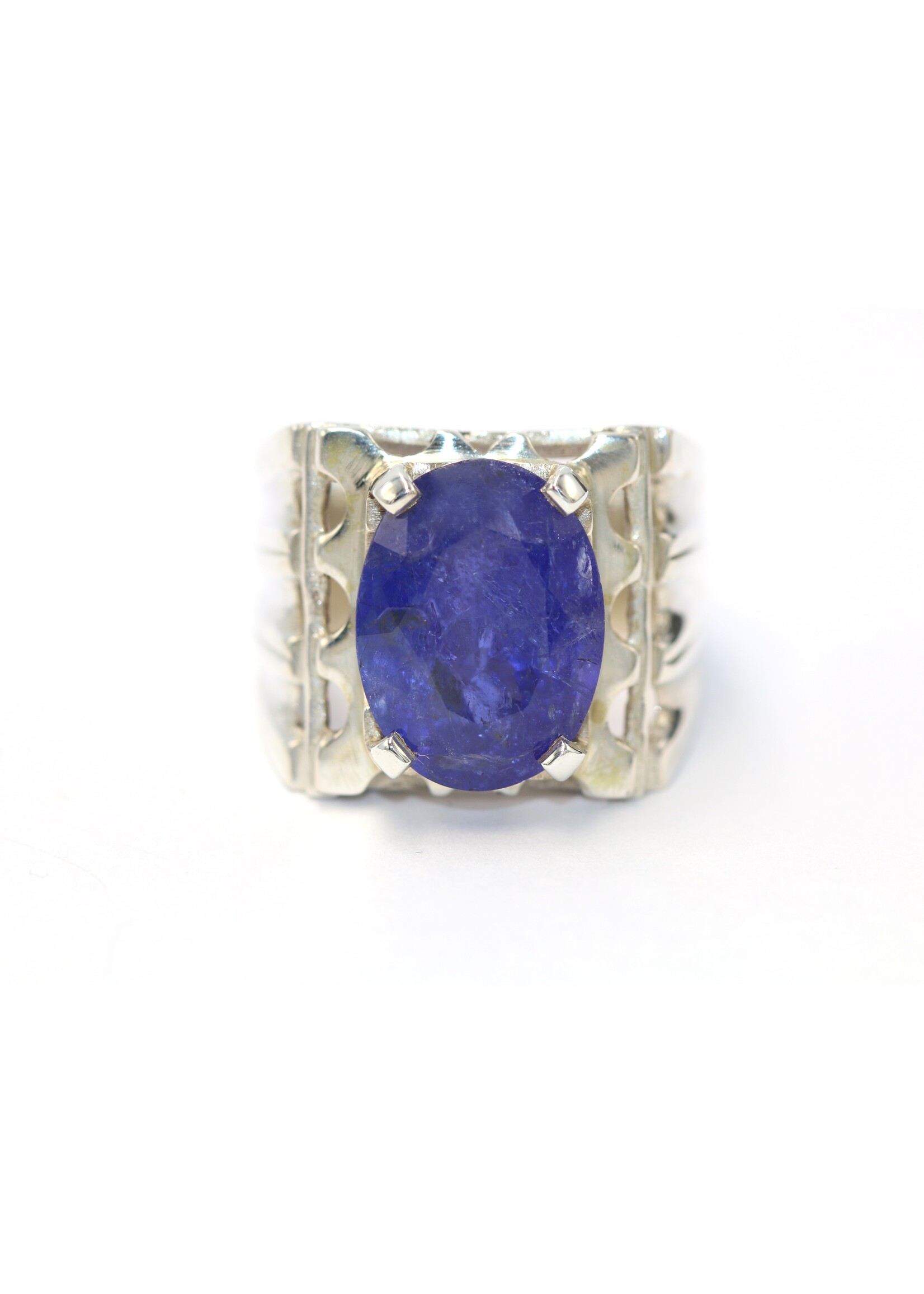 925 zilver ring bezet met natuurlijke Tanzaniet