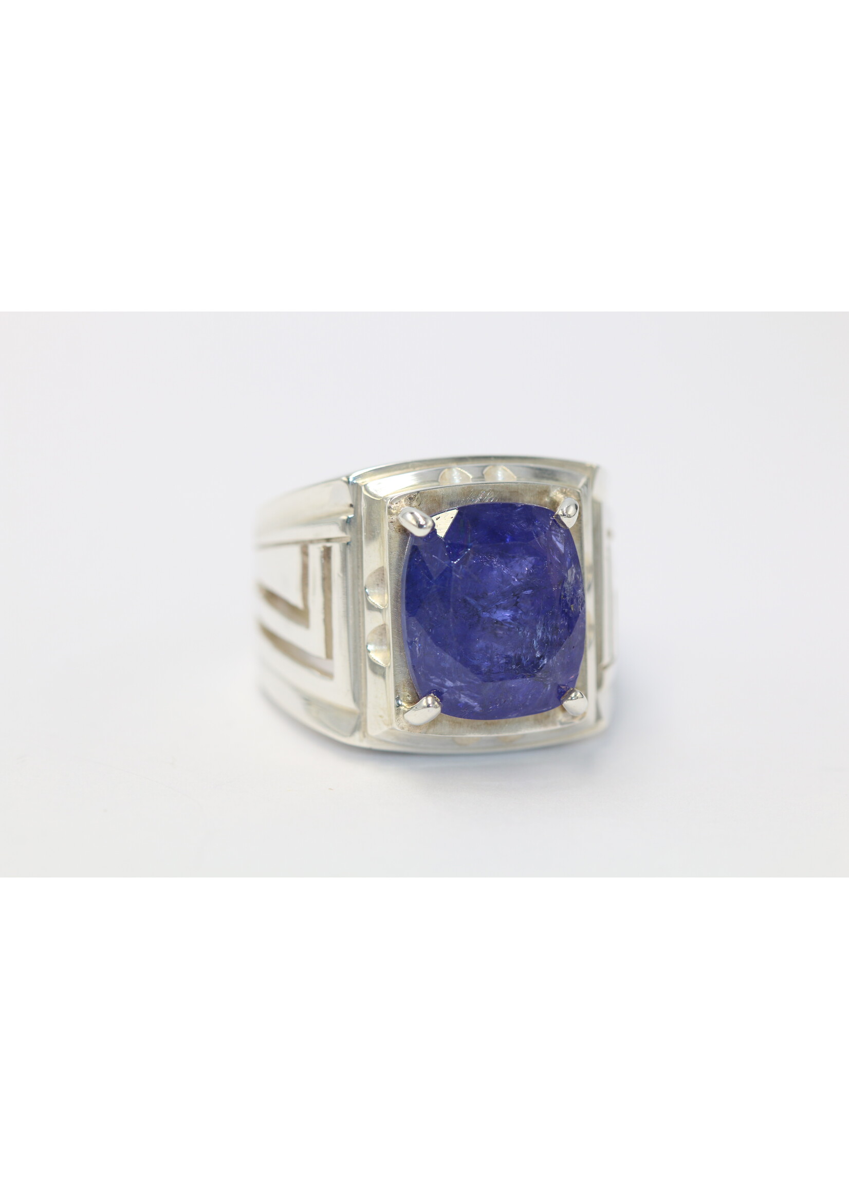 925 zilver ring bezet met natuurlijke Tanzaniet