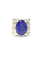 Ring with Tanzanite