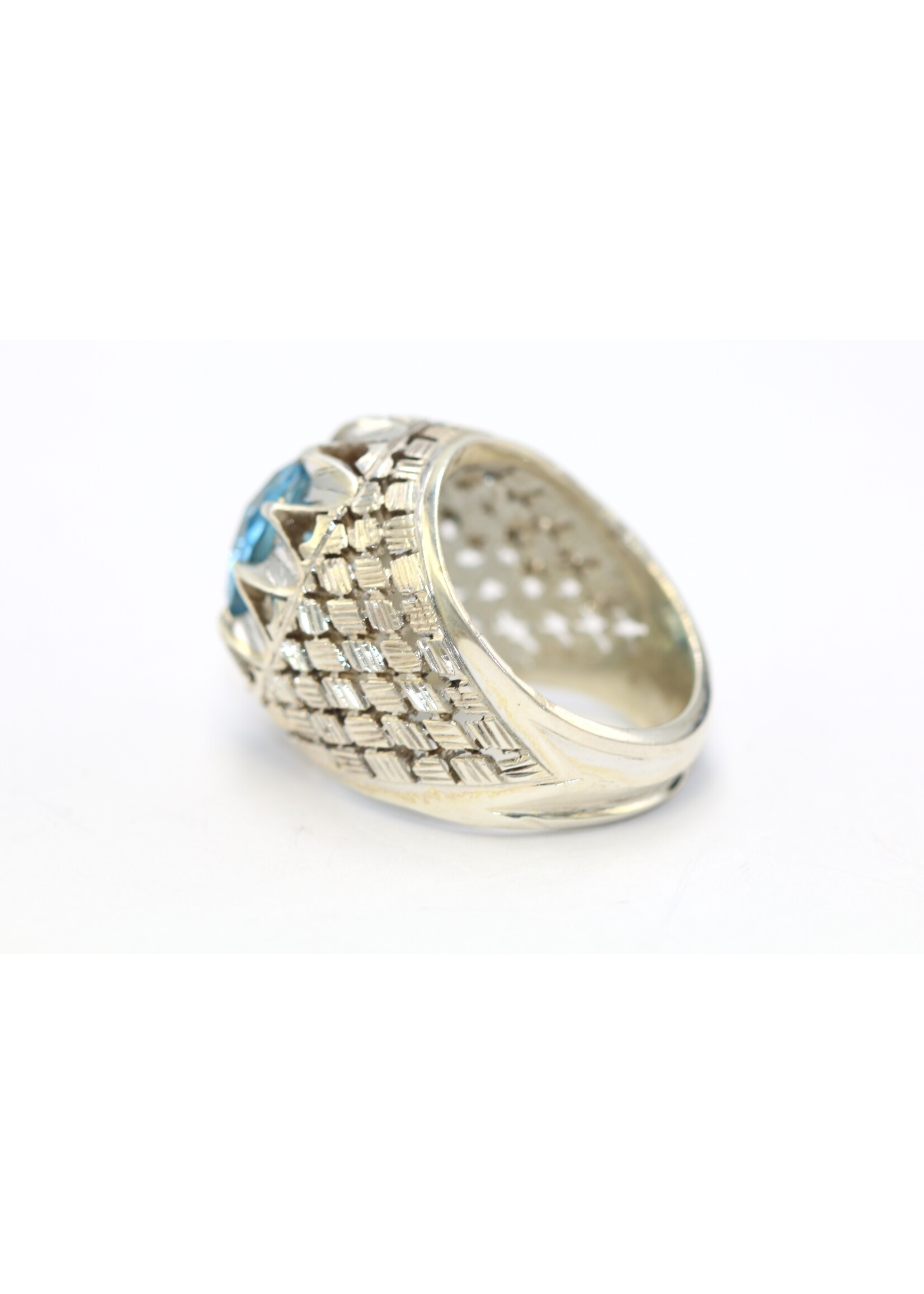 925 silver ring set with natural Topaz