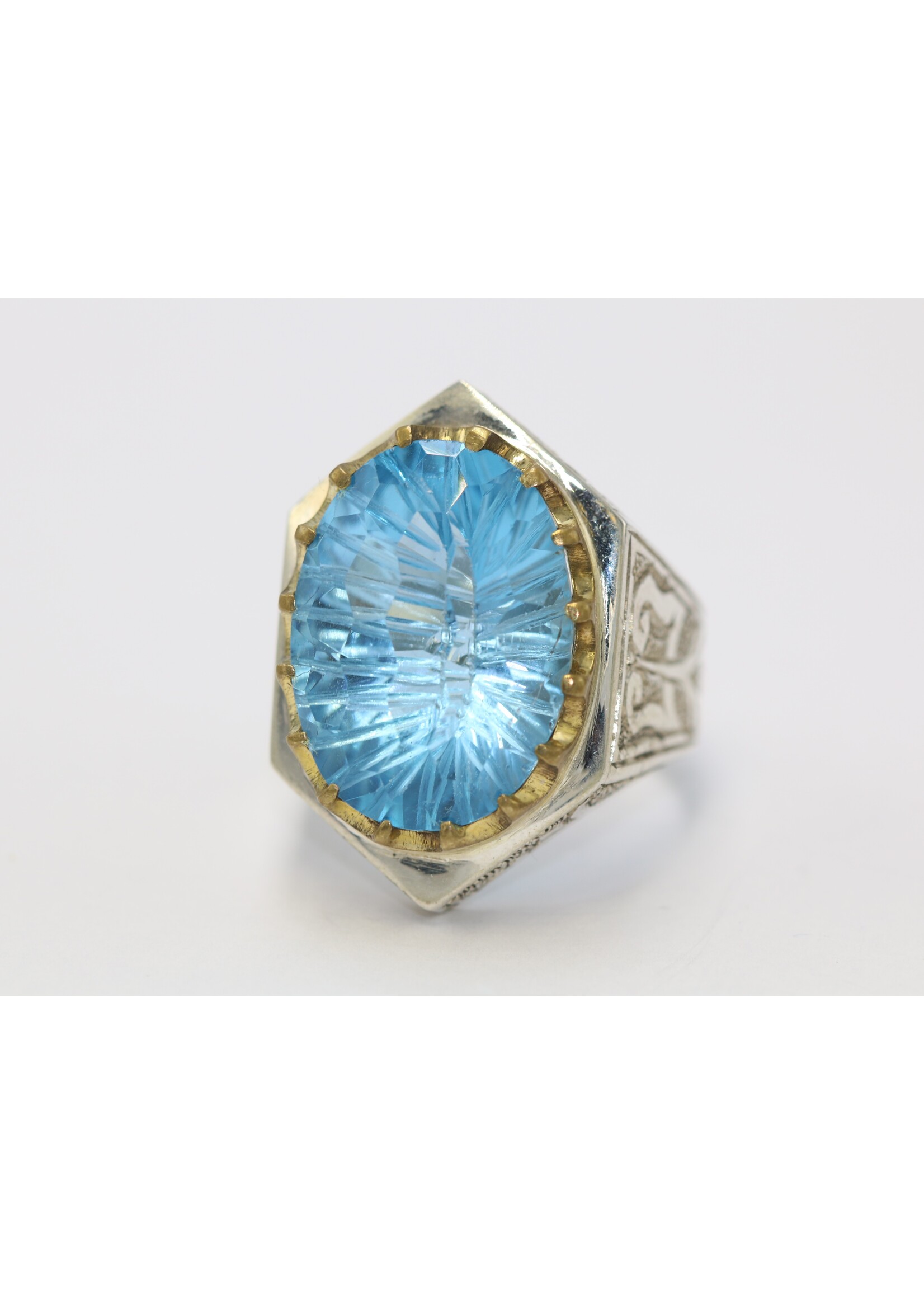 925 silver ring set with natural Topaz