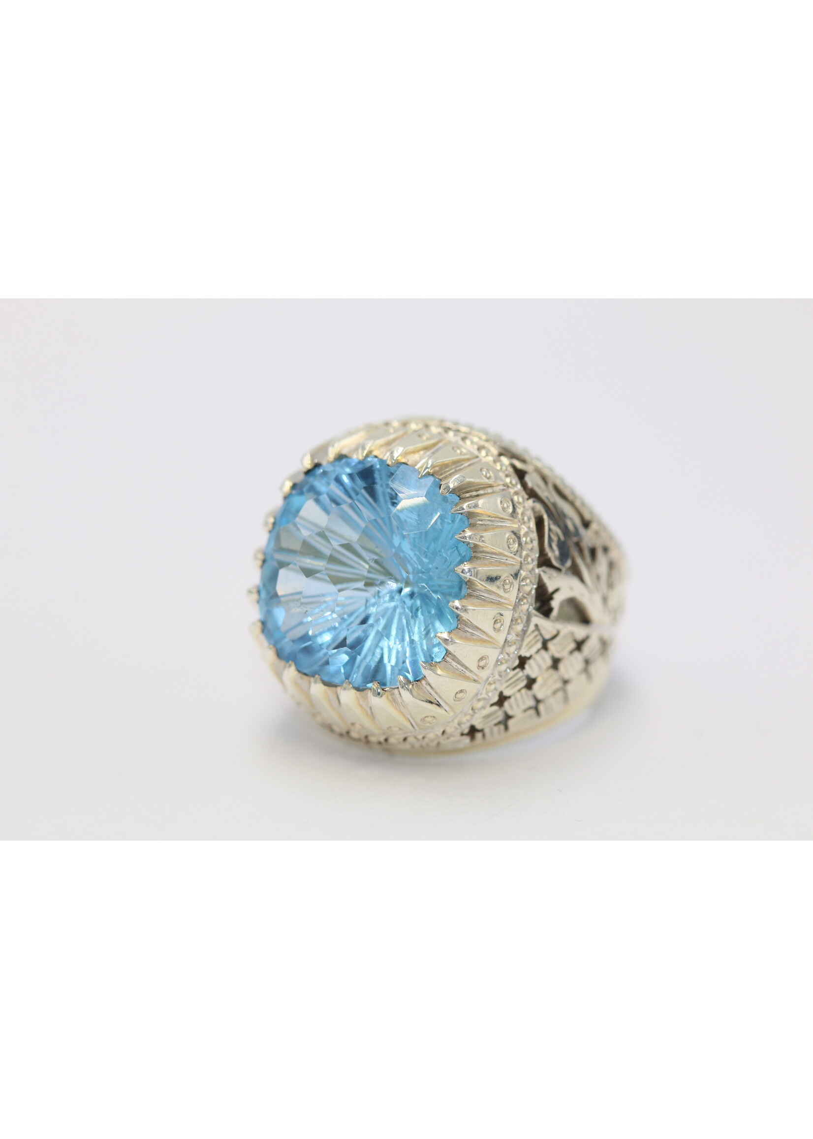 925 zilver ring bezet met natuurlijke Topaas