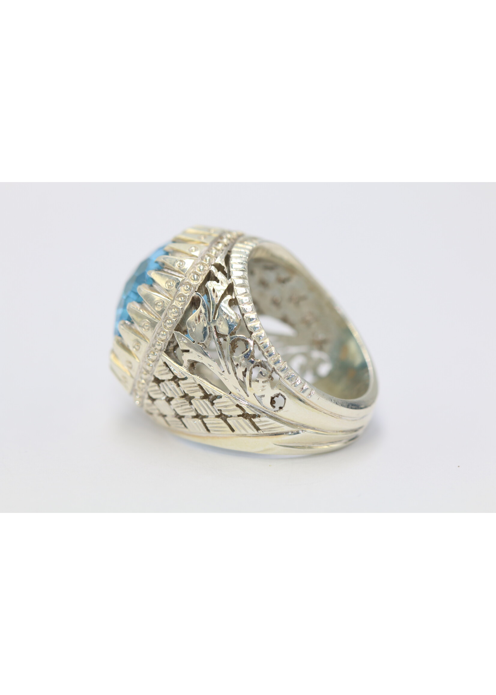 925 zilver ring bezet met natuurlijke Topaas