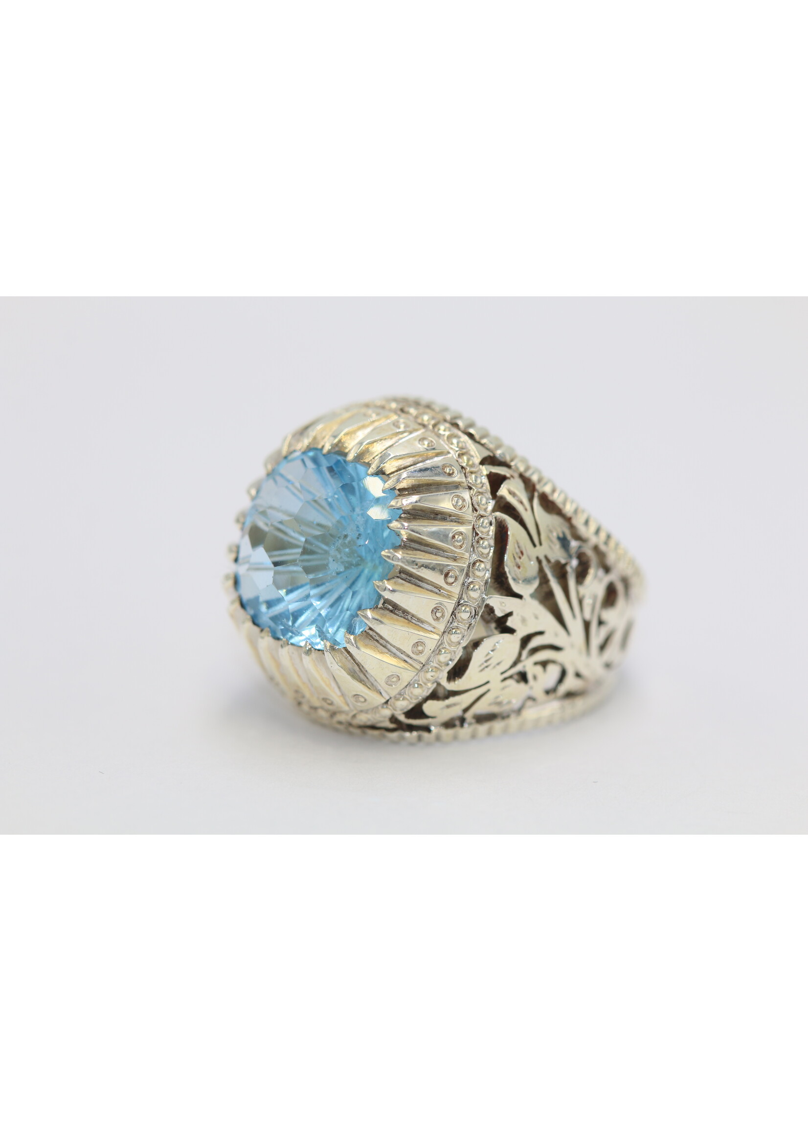 925 silver ring set with natural Topaz