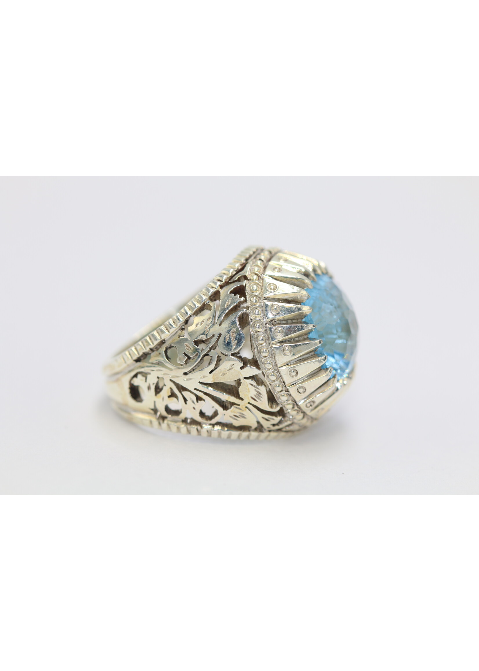 Bague en argent 925 sertie d'une Topaze naturelle