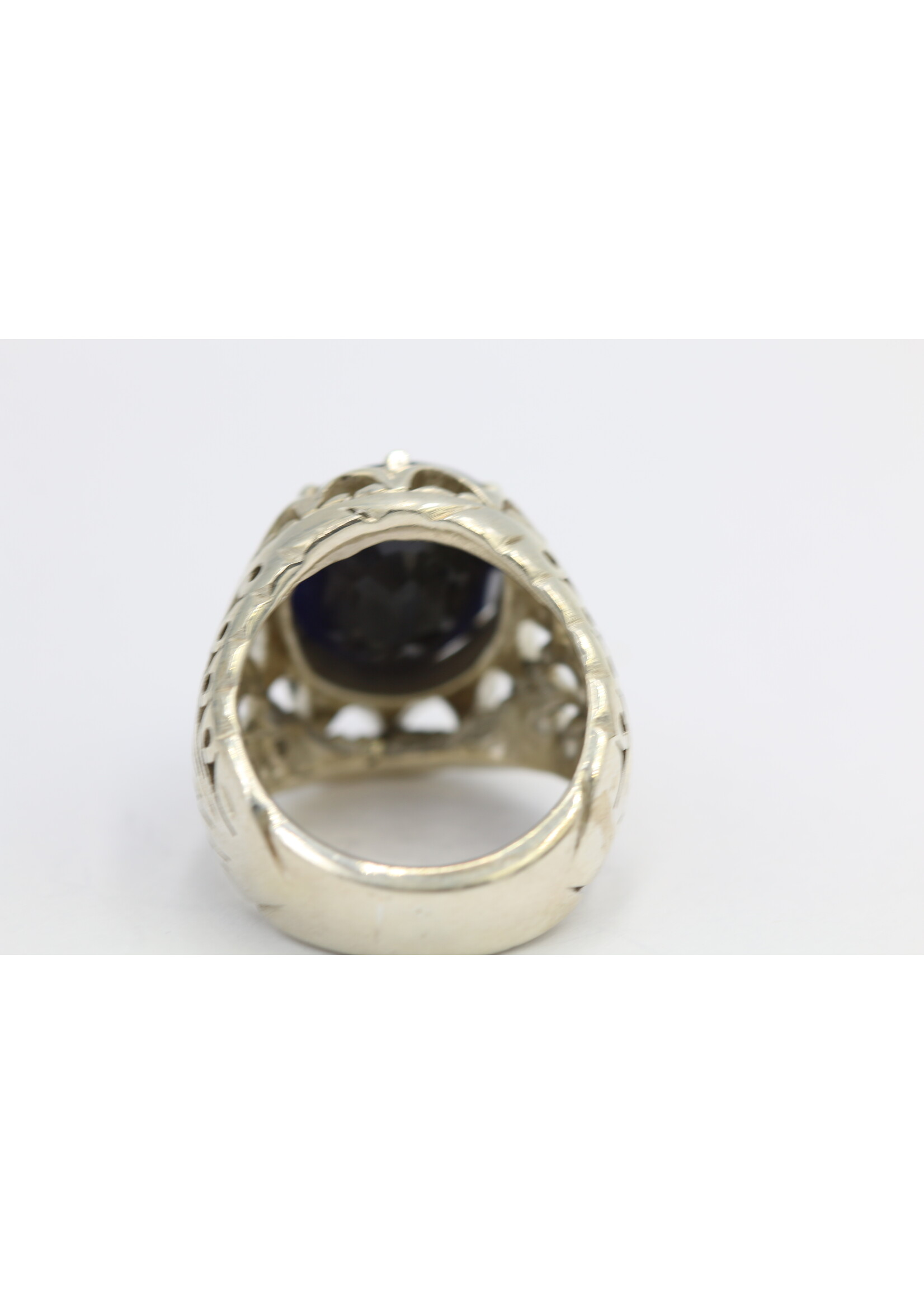 925 silver ring set with natural sapphire