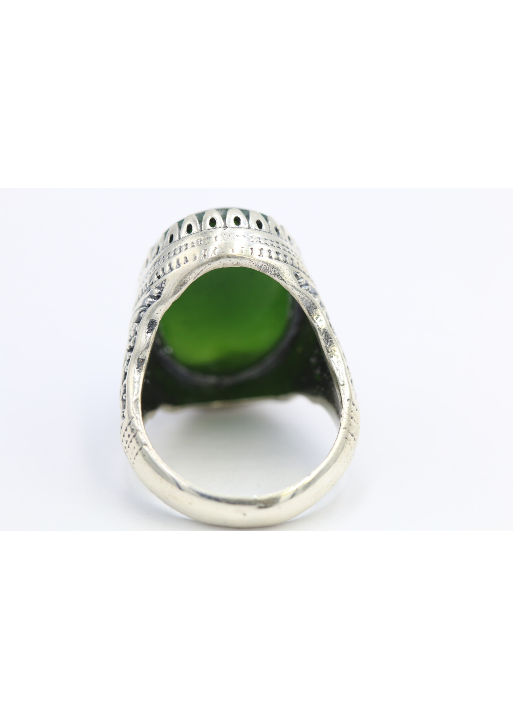 Anello in argento 925 con giada naturale